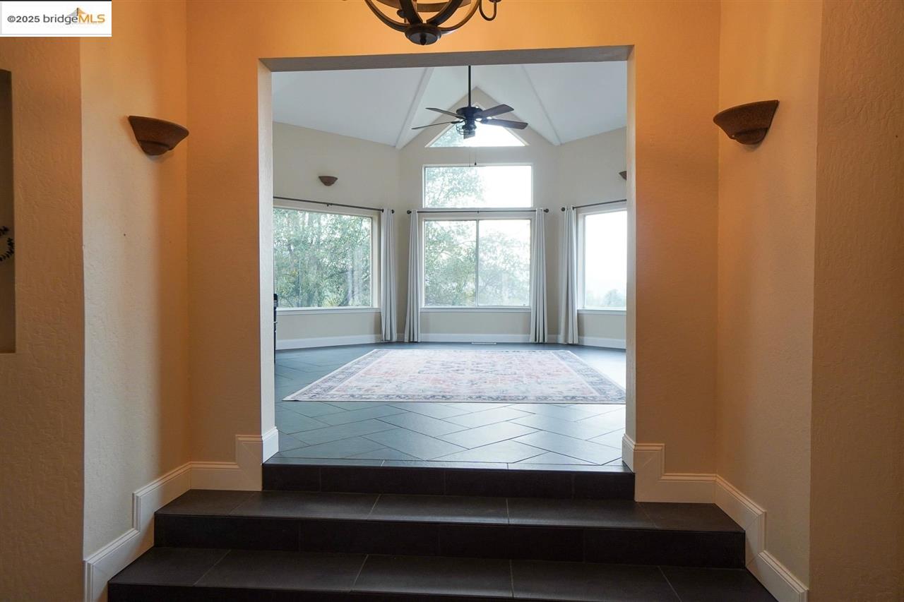 Detail Gallery Image 3 of 59 For 12300 Wahine, Jamestown,  CA 95327-9495 - 3 Beds | 2/1 Baths
