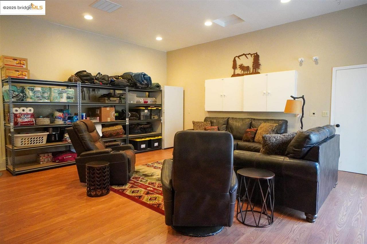 Detail Gallery Image 23 of 59 For 12300 Wahine, Jamestown,  CA 95327-9495 - 3 Beds | 2/1 Baths
