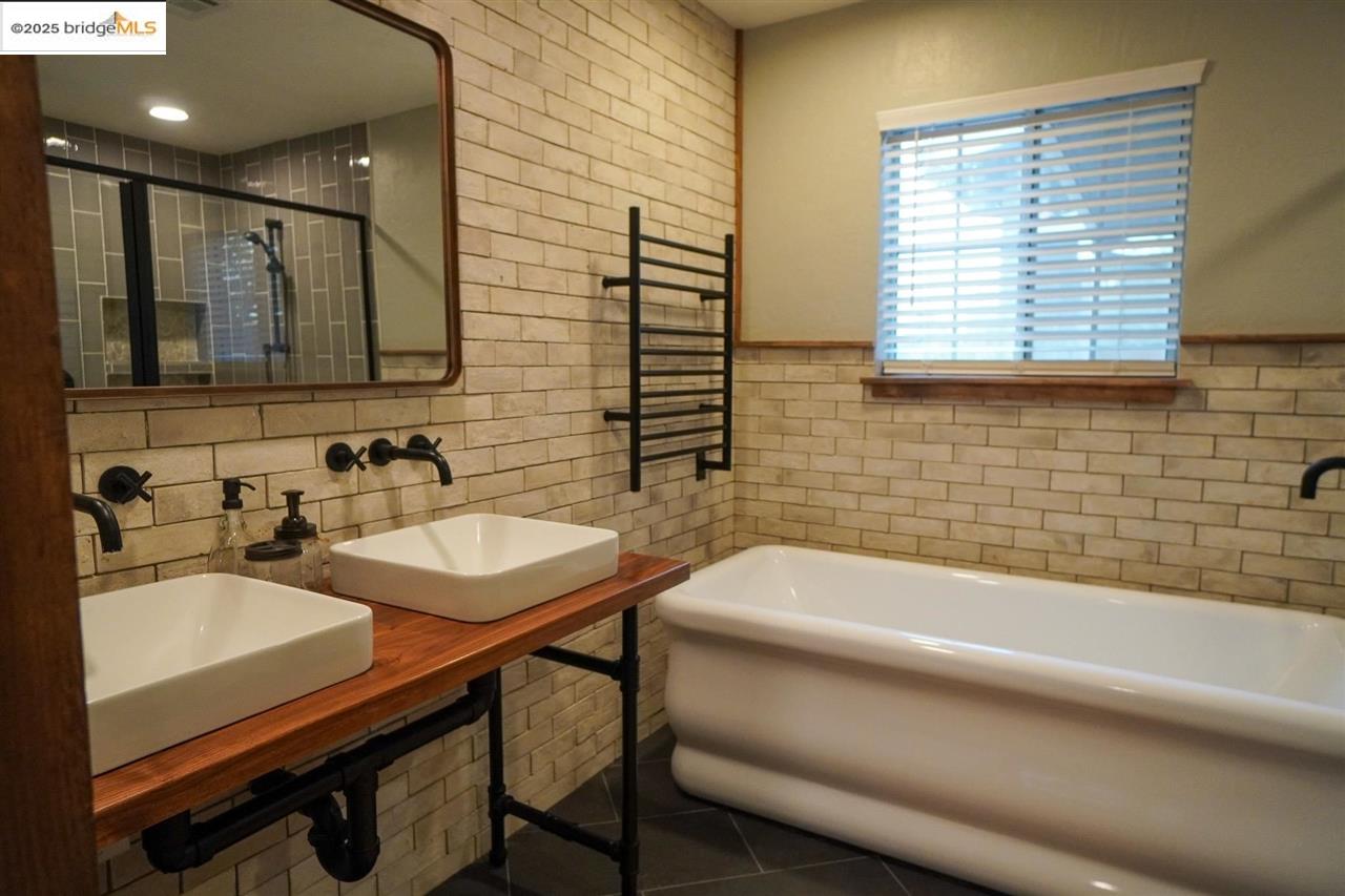 Detail Gallery Image 33 of 59 For 12300 Wahine, Jamestown,  CA 95327-9495 - 3 Beds | 2/1 Baths