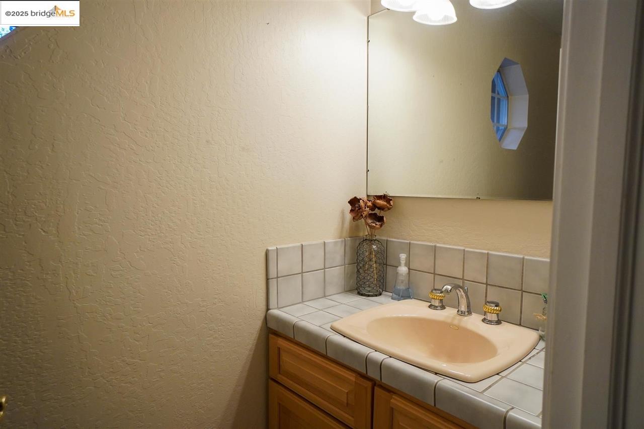Detail Gallery Image 42 of 59 For 12300 Wahine, Jamestown,  CA 95327-9495 - 3 Beds | 2/1 Baths