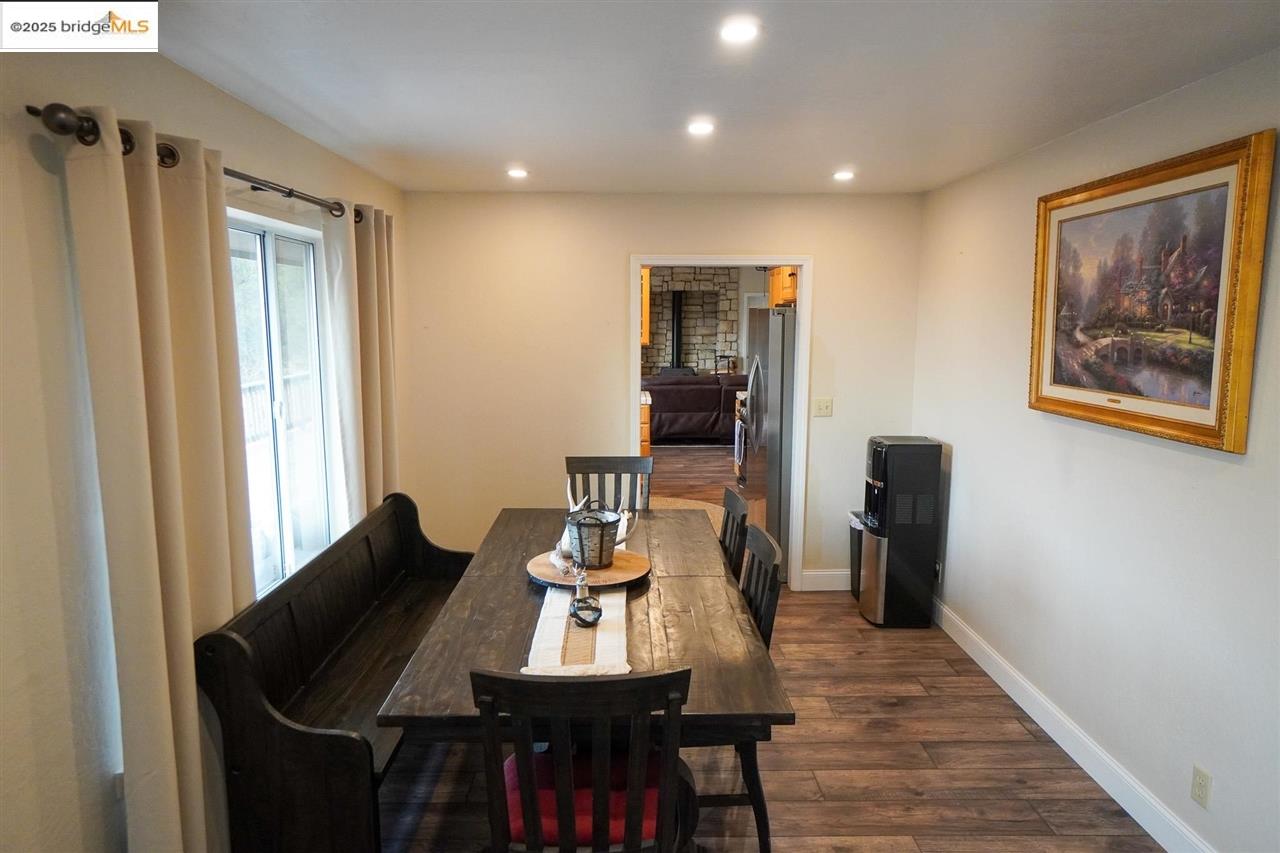 Detail Gallery Image 10 of 59 For 12300 Wahine, Jamestown,  CA 95327-9495 - 3 Beds | 2/1 Baths