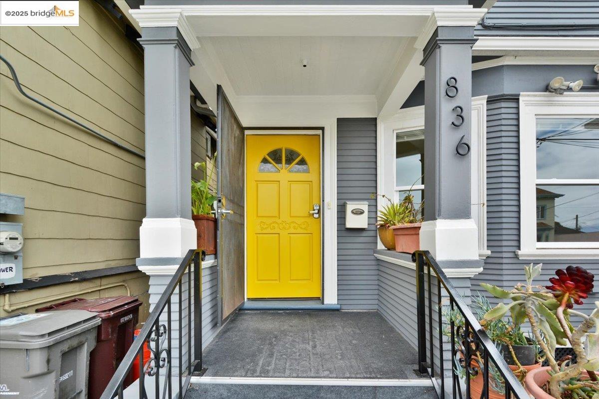 Detail Gallery Image 2 of 60 For 832 7th Ave, Oakland,  CA 94606 - – Beds | – Baths
