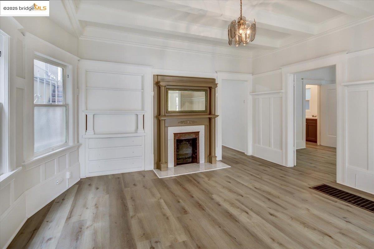 Detail Gallery Image 14 of 60 For 832 7th Ave, Oakland,  CA 94606 - – Beds | – Baths