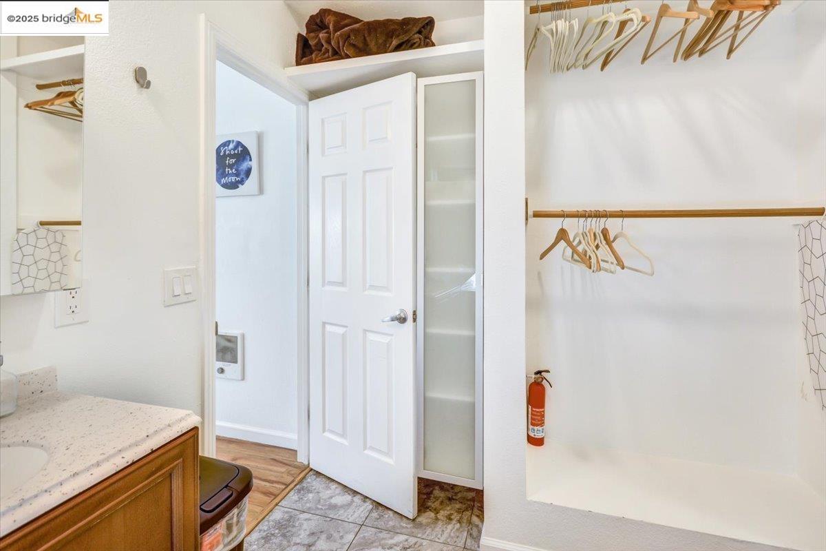 Detail Gallery Image 31 of 60 For 832 7th Ave, Oakland,  CA 94606 - – Beds | – Baths
