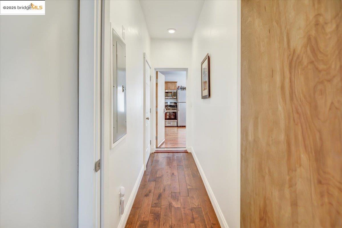 Detail Gallery Image 34 of 60 For 832 7th Ave, Oakland,  CA 94606 - – Beds | – Baths