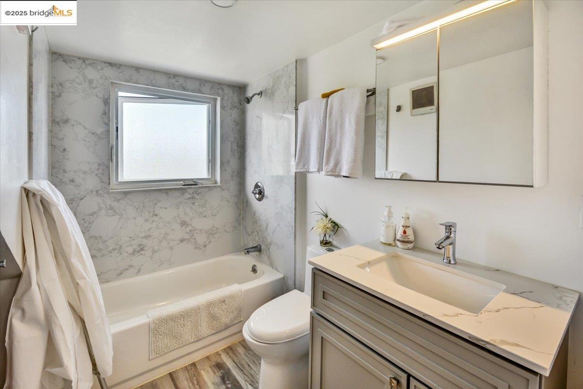 Detail Gallery Image 54 of 60 For 832 7th Ave, Oakland,  CA 94606 - – Beds | – Baths
