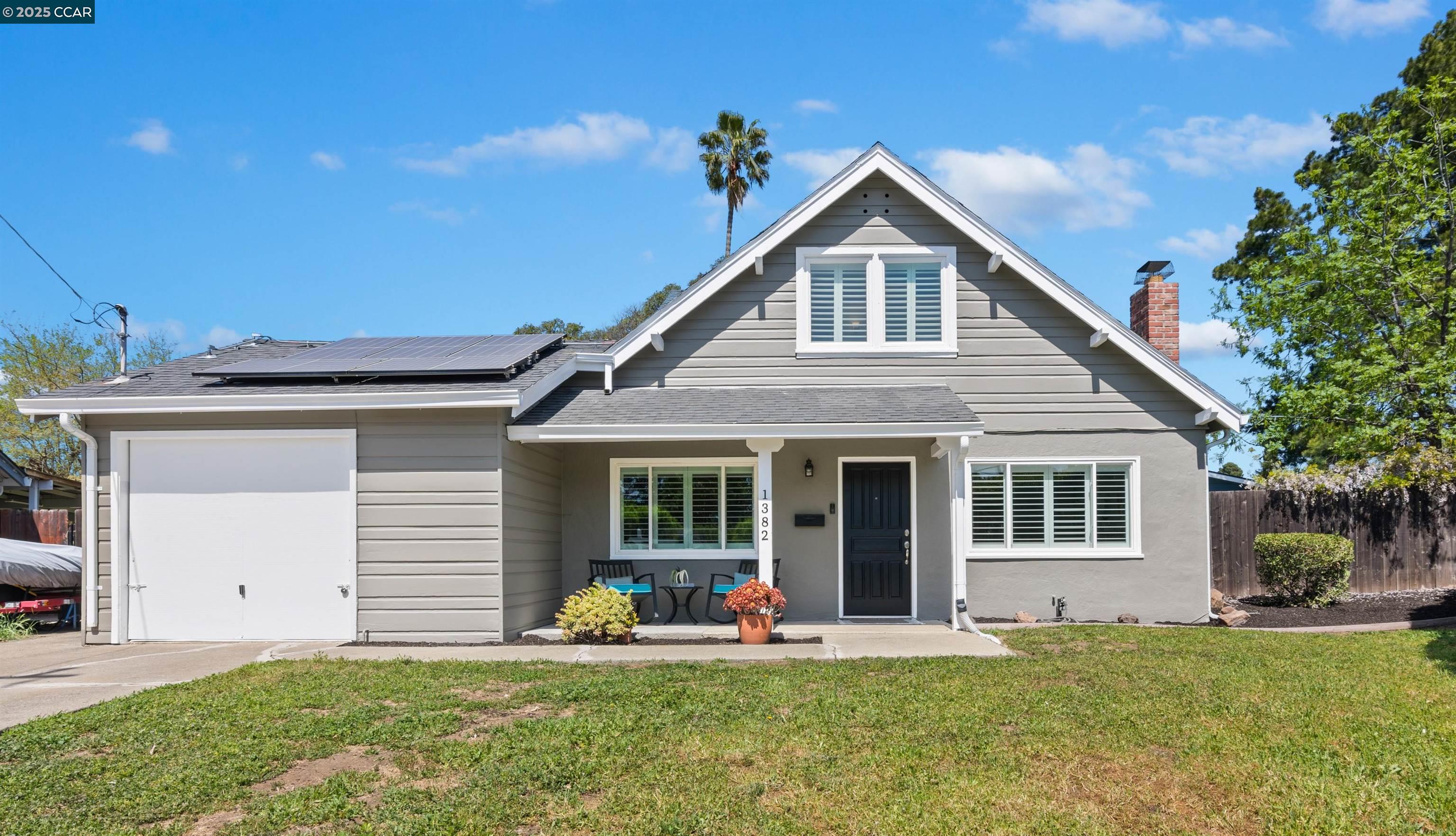 Detail Gallery Image 1 of 1 For 1382 Cobblestone Ct, Concord,  CA 94521 - 4 Beds | 2 Baths