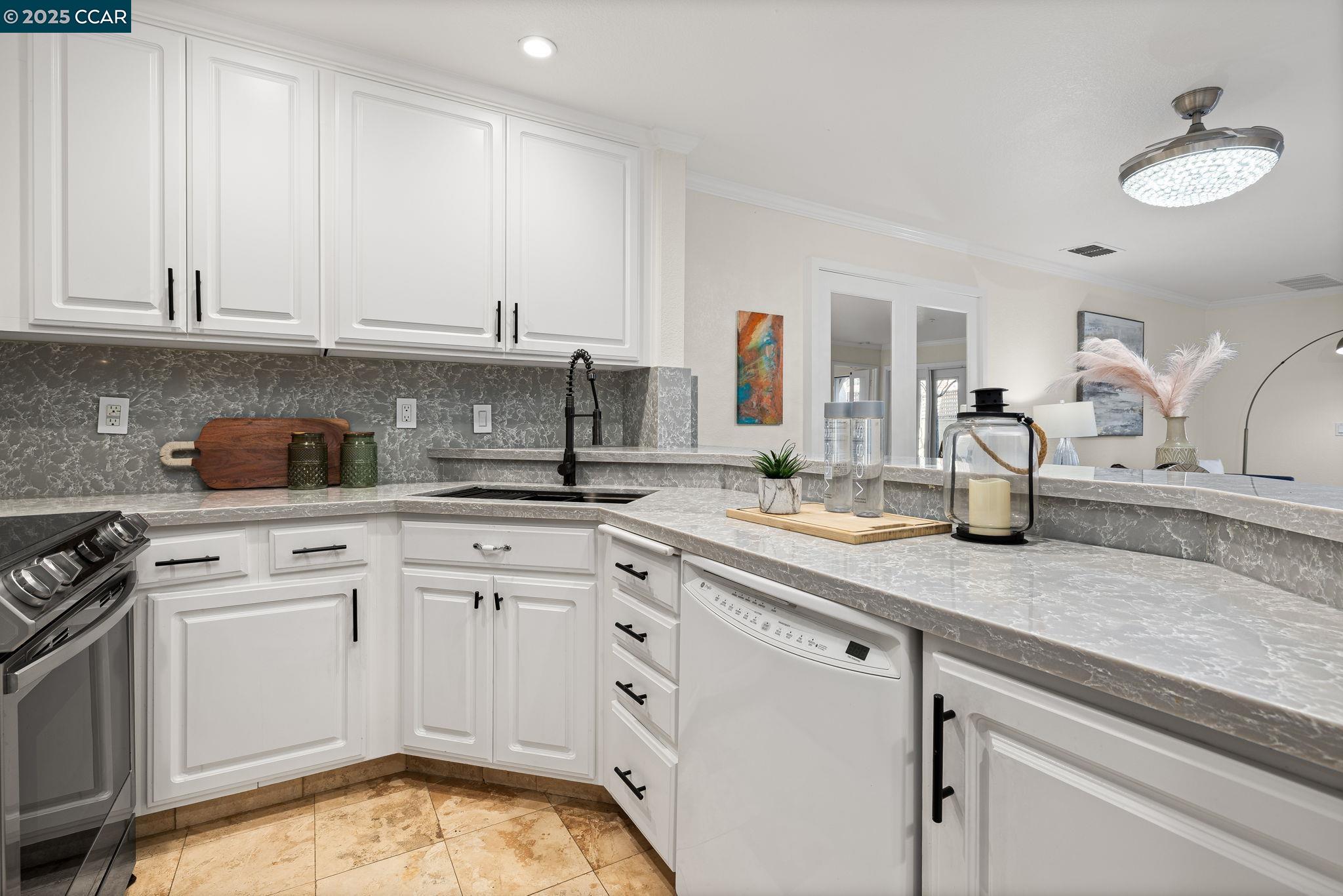 Photo #4: 41092902 Listing 