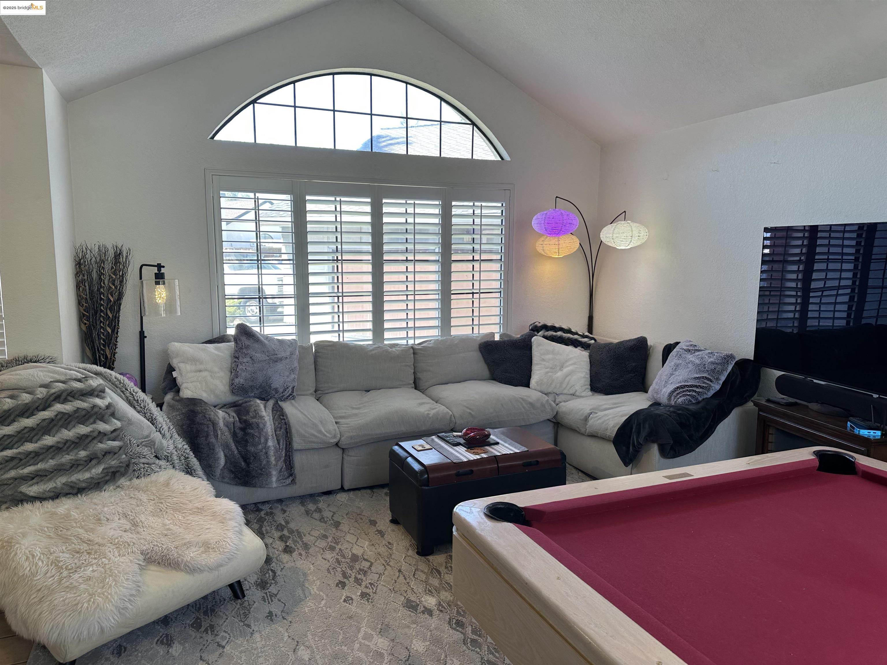 Detail Gallery Image 6 of 19 For 2070 Largo Ct, Discovery Bay,  CA 94505 - 4 Beds | 2/1 Baths