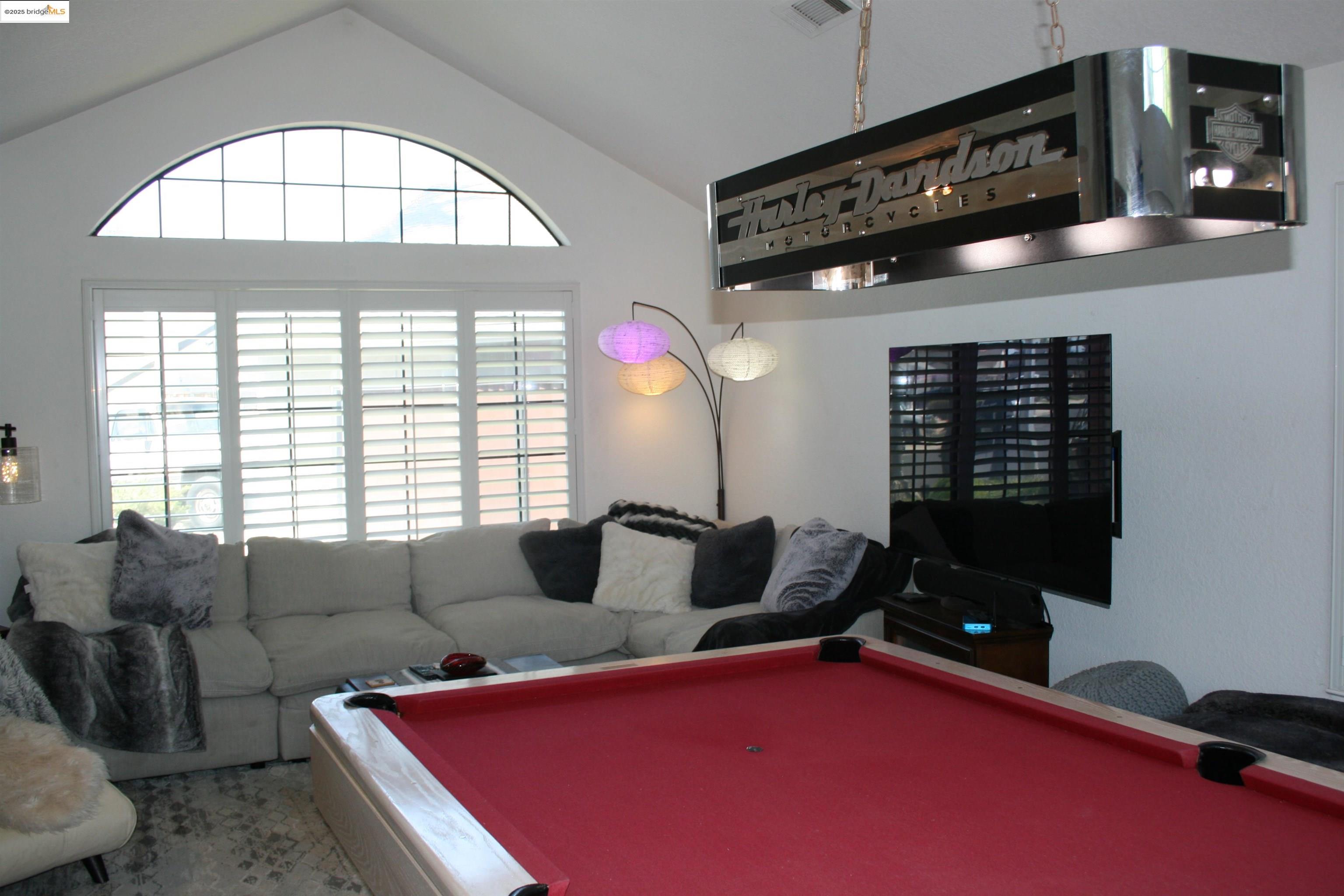 Detail Gallery Image 8 of 19 For 2070 Largo Ct, Discovery Bay,  CA 94505 - 4 Beds | 2/1 Baths