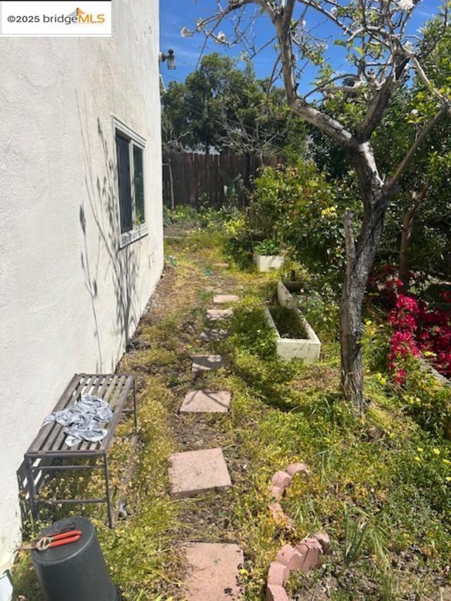 Detail Gallery Image 20 of 23 For 128 Moraga Ave, Piedmont,  CA 94611 - 2 Beds | 1 Baths
