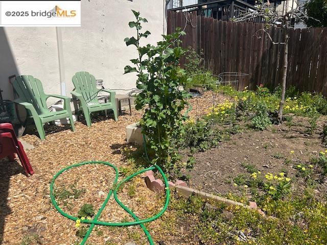 Detail Gallery Image 22 of 23 For 128 Moraga Ave, Piedmont,  CA 94611 - 2 Beds | 1 Baths