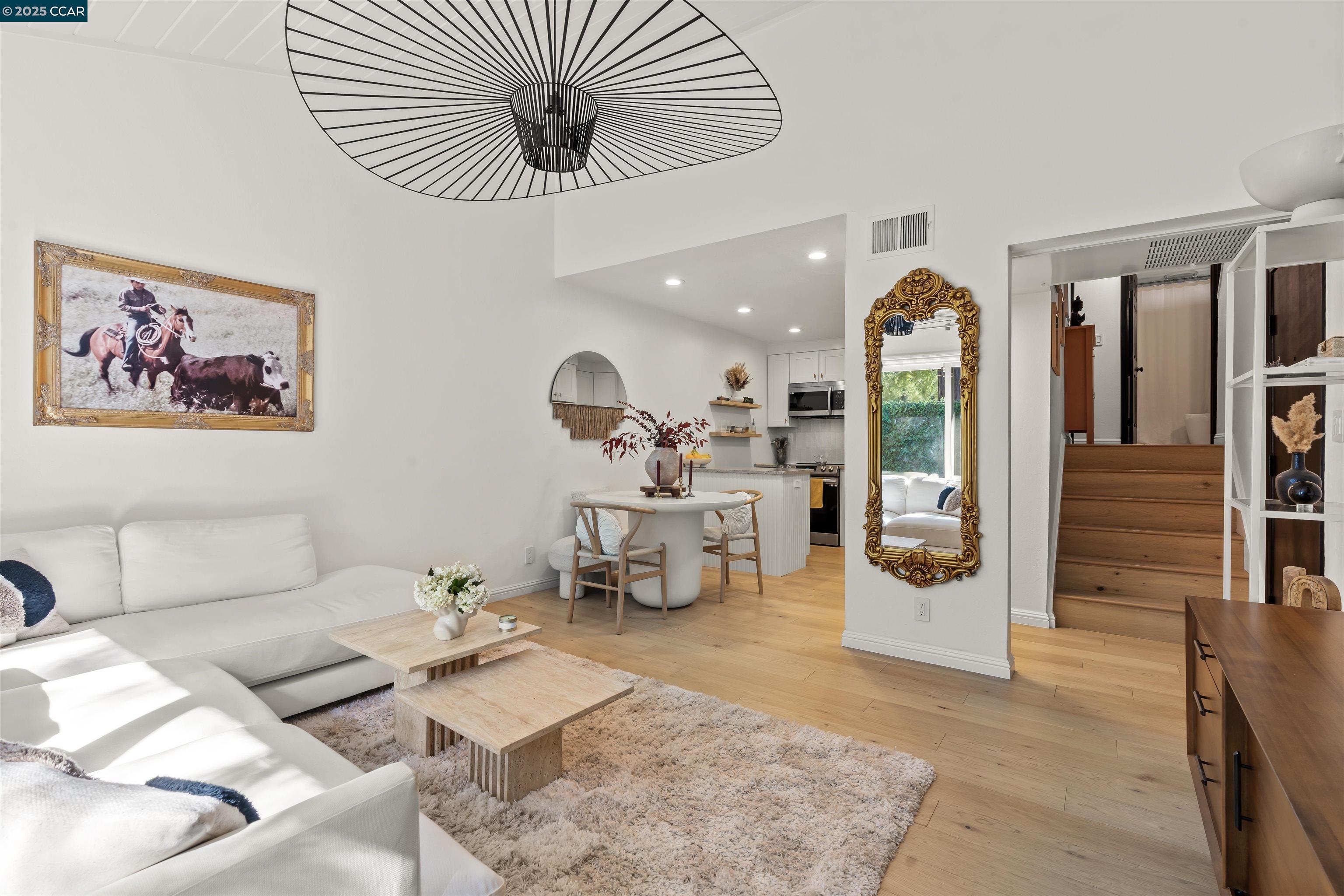 Photo #3: 41092908 Listing 