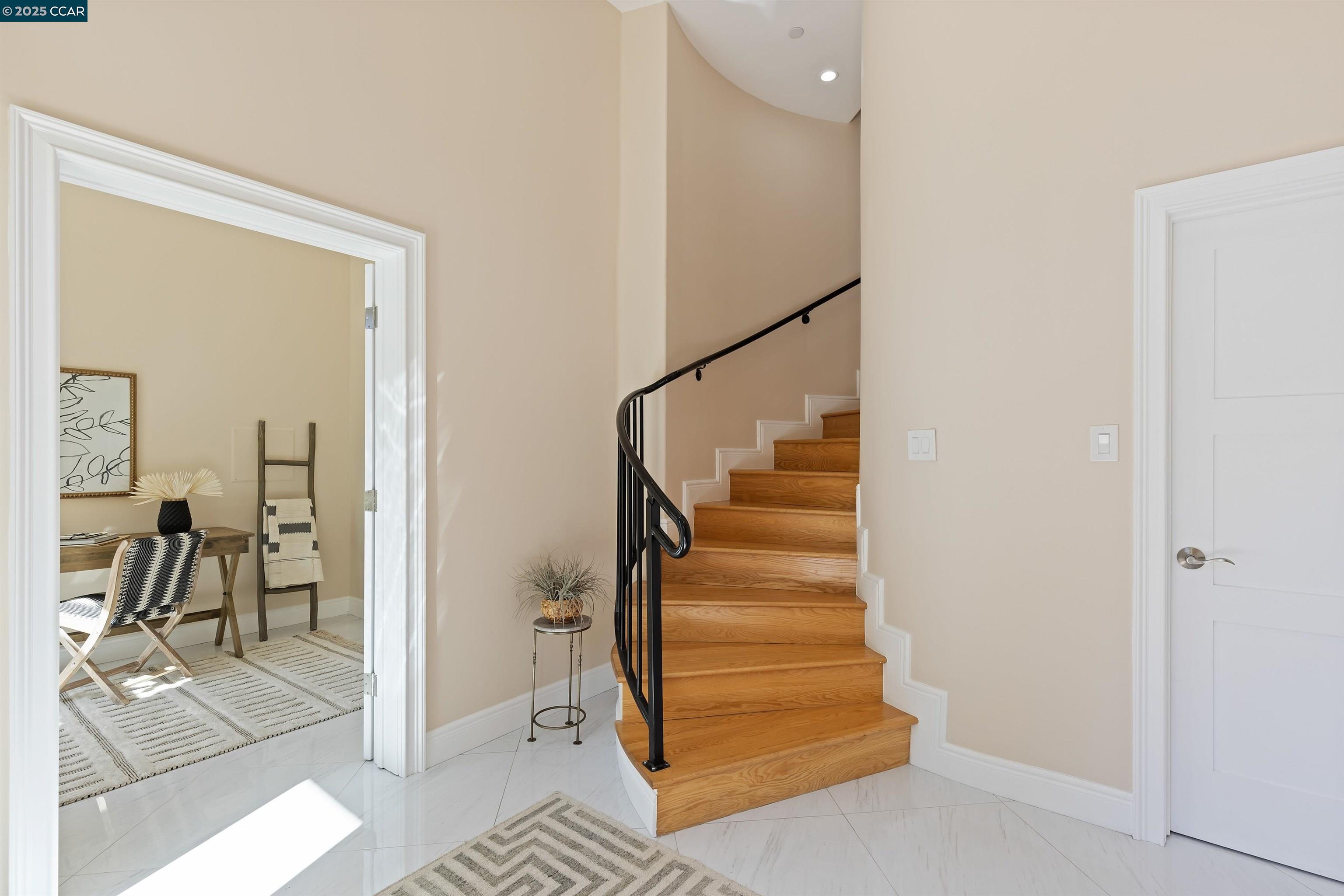 1860 ARROWHEAD DR, OAKLAND, CA 94611  Photo 5