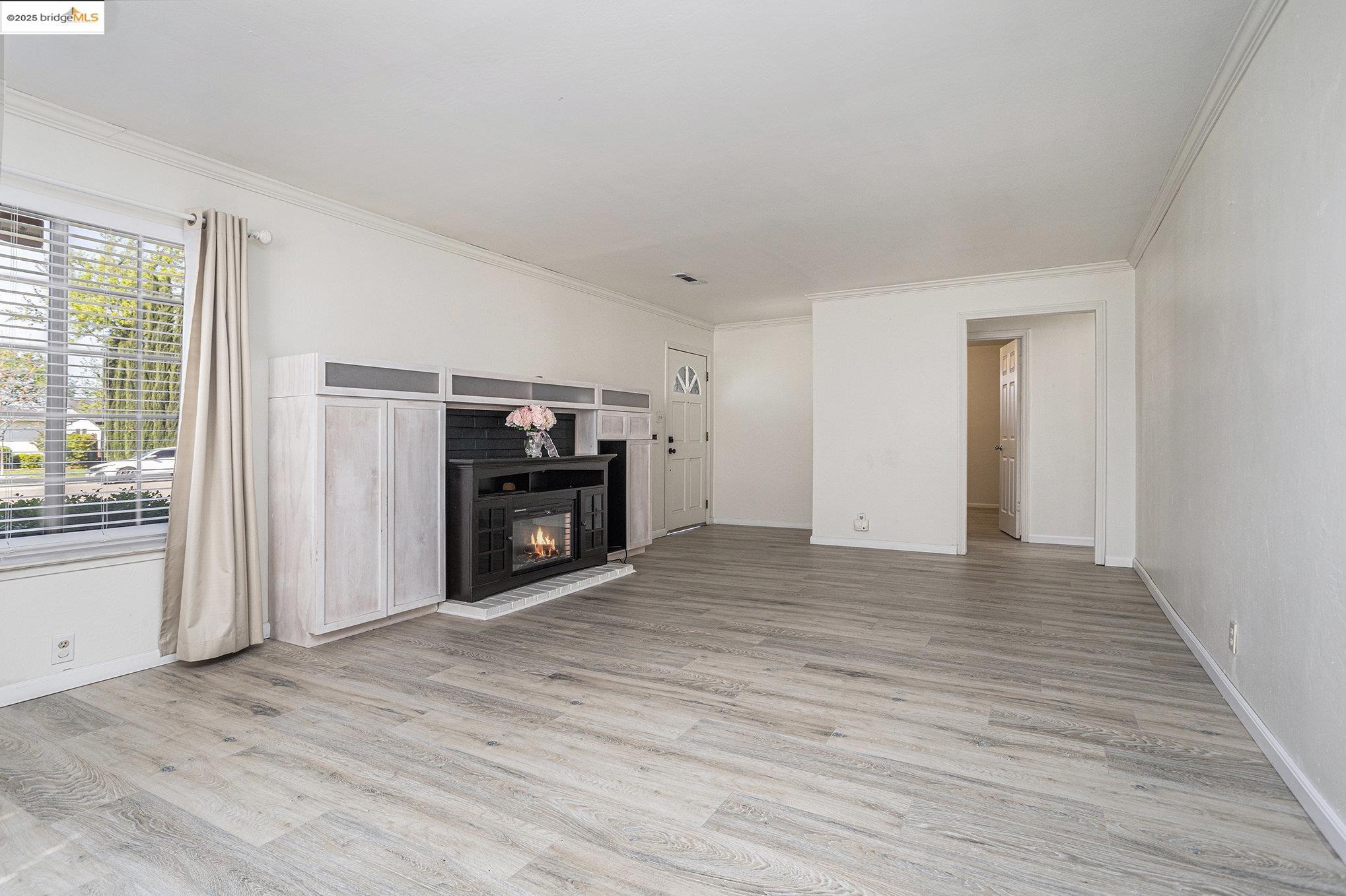 Detail Gallery Image 5 of 27 For 234 E 20th St, Tracy,  CA 95376 - 3 Beds | 2 Baths