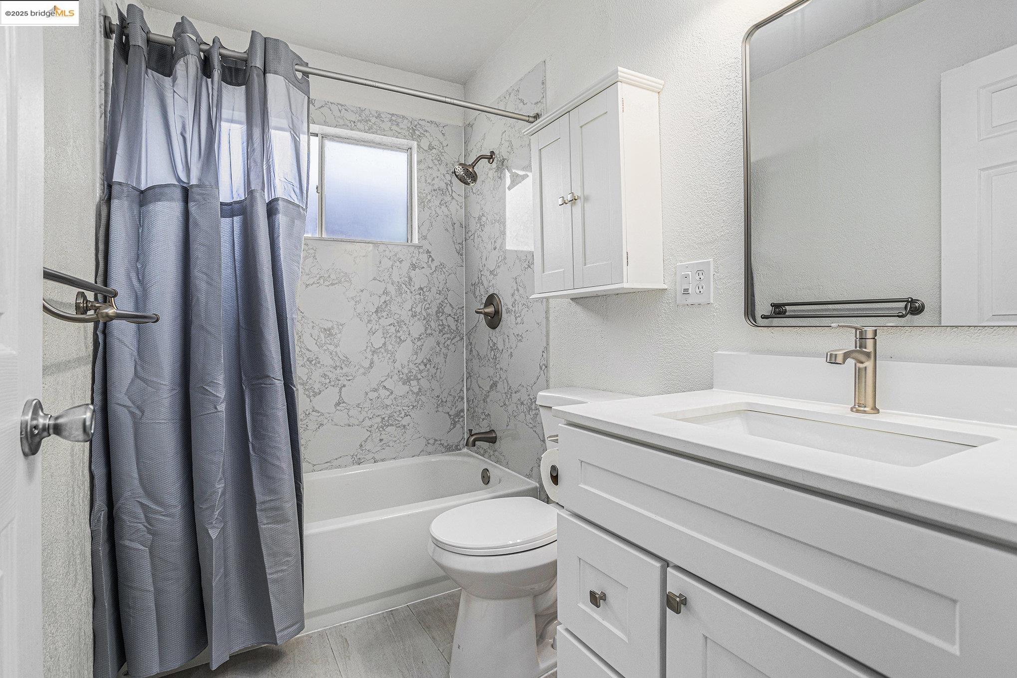 Detail Gallery Image 10 of 27 For 234 E 20th St, Tracy,  CA 95376 - 3 Beds | 2 Baths