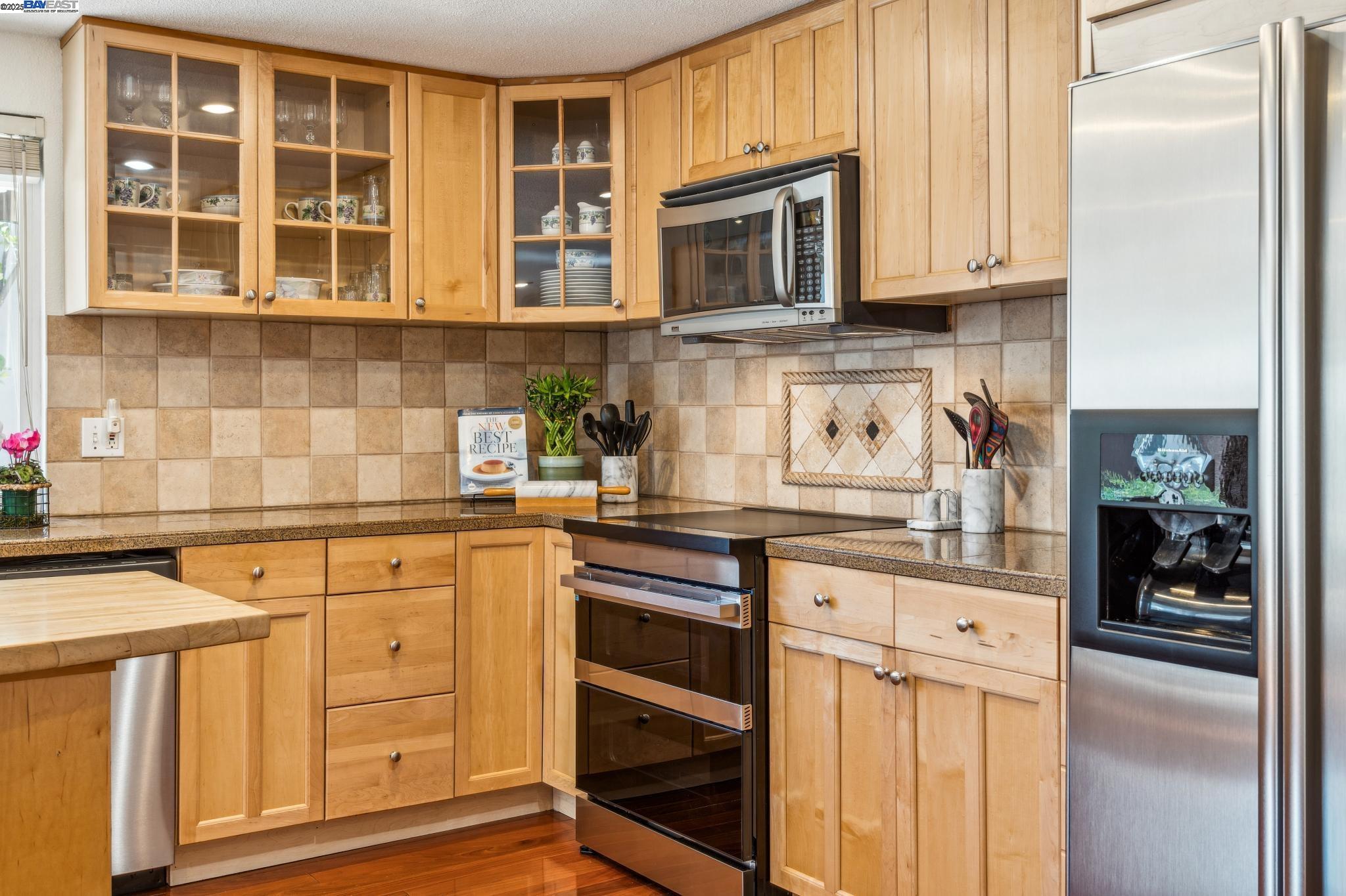 Detail Gallery Image 12 of 36 For 7758 Forsythia Ct, Pleasanton,  CA 94588 - 4 Beds | 2 Baths