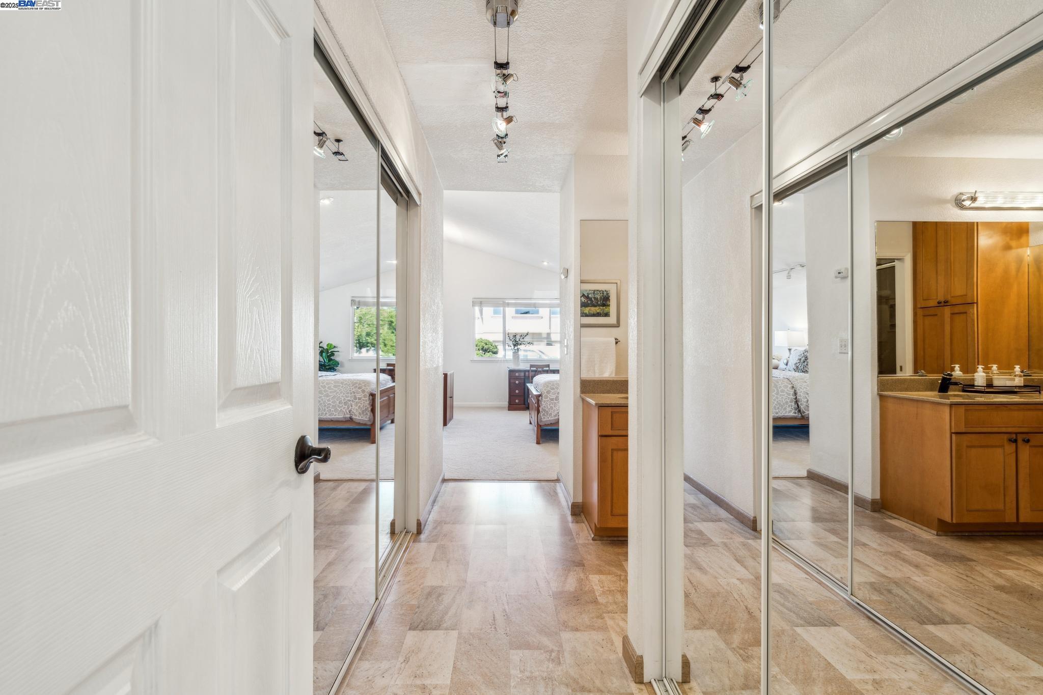 Detail Gallery Image 16 of 36 For 7758 Forsythia Ct, Pleasanton,  CA 94588 - 4 Beds | 2 Baths