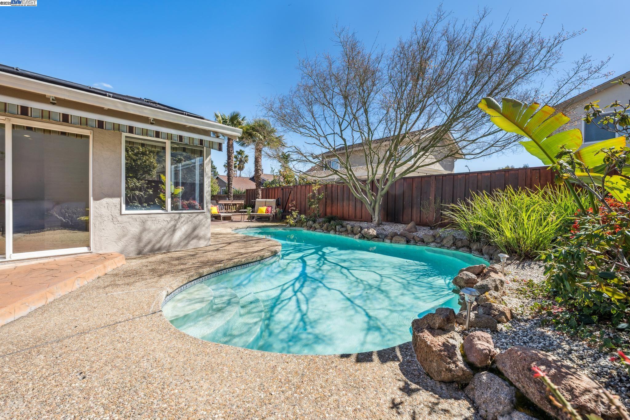 Detail Gallery Image 28 of 36 For 7758 Forsythia Ct, Pleasanton,  CA 94588 - 4 Beds | 2 Baths