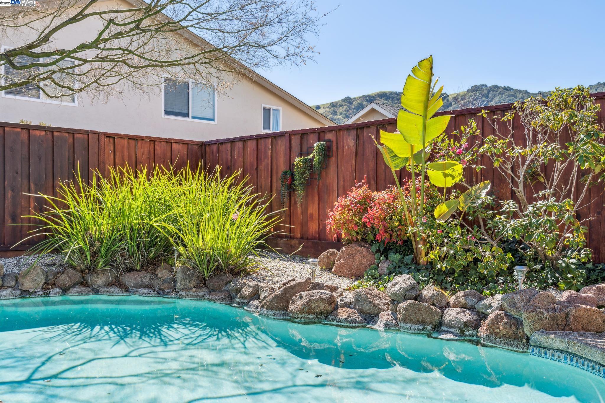 Detail Gallery Image 29 of 36 For 7758 Forsythia Ct, Pleasanton,  CA 94588 - 4 Beds | 2 Baths