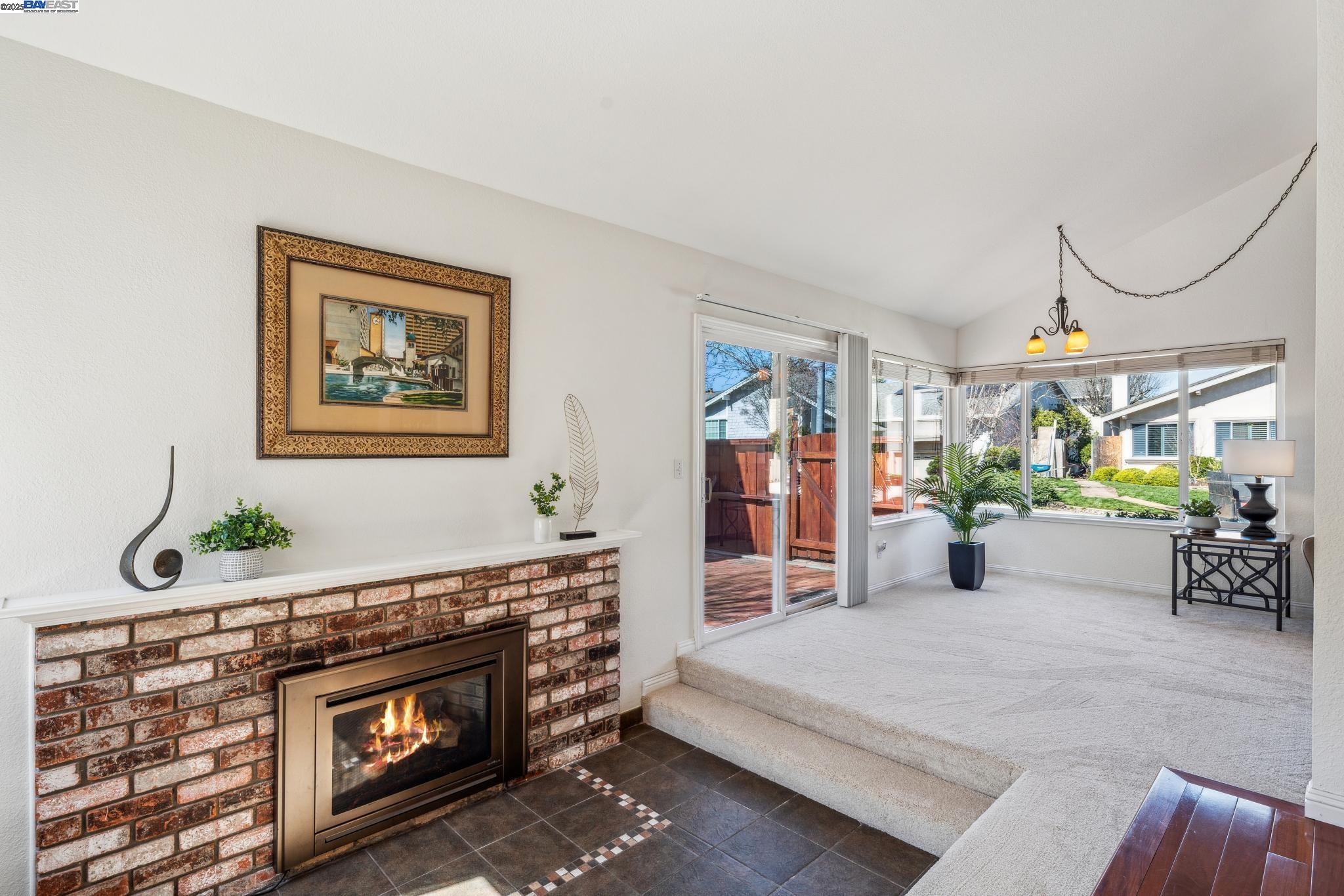 Detail Gallery Image 10 of 36 For 7758 Forsythia Ct, Pleasanton,  CA 94588 - 4 Beds | 2 Baths