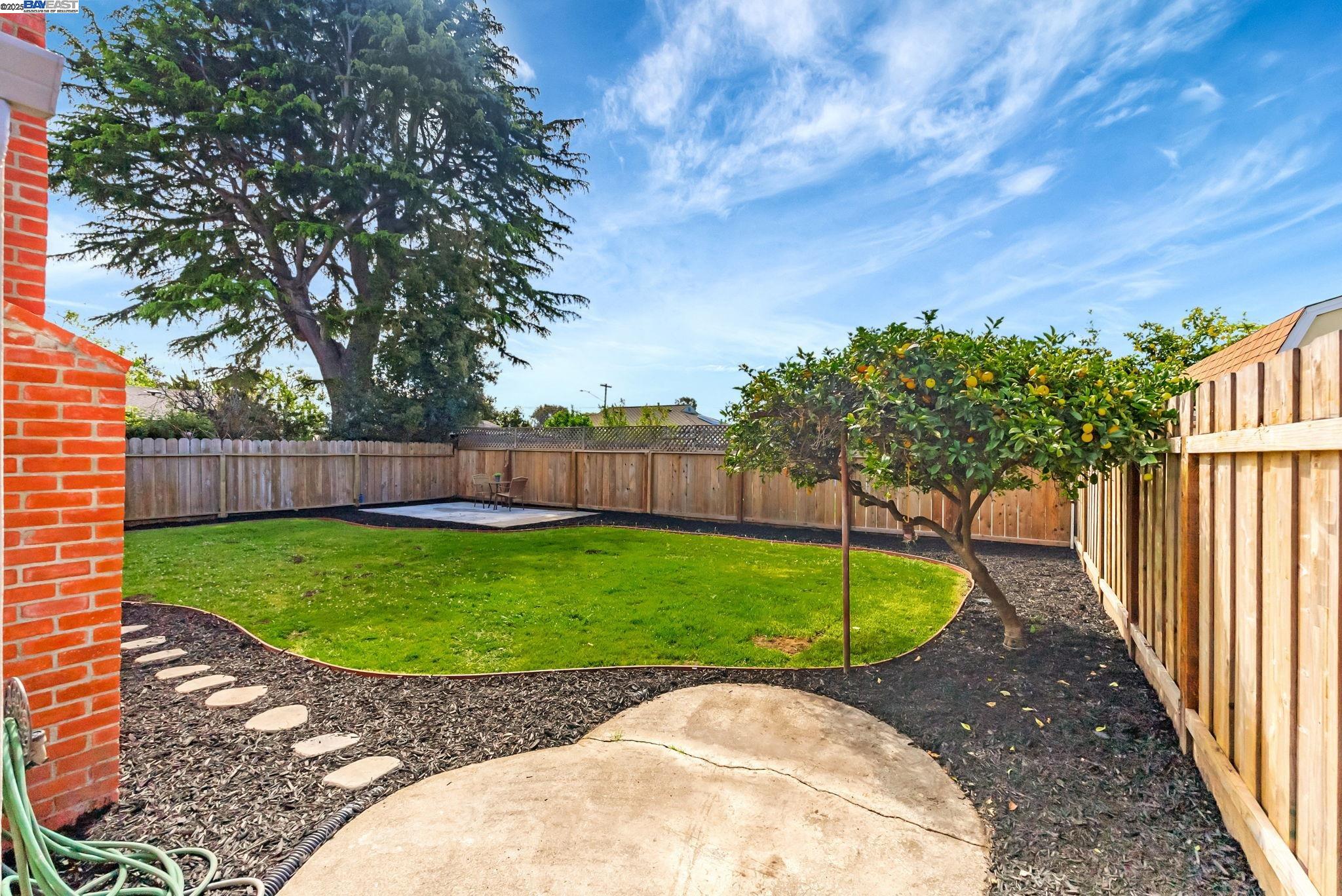 property-img