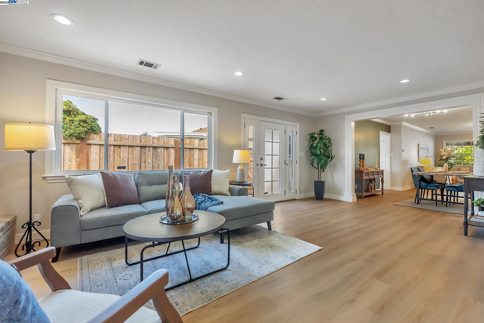 property-img