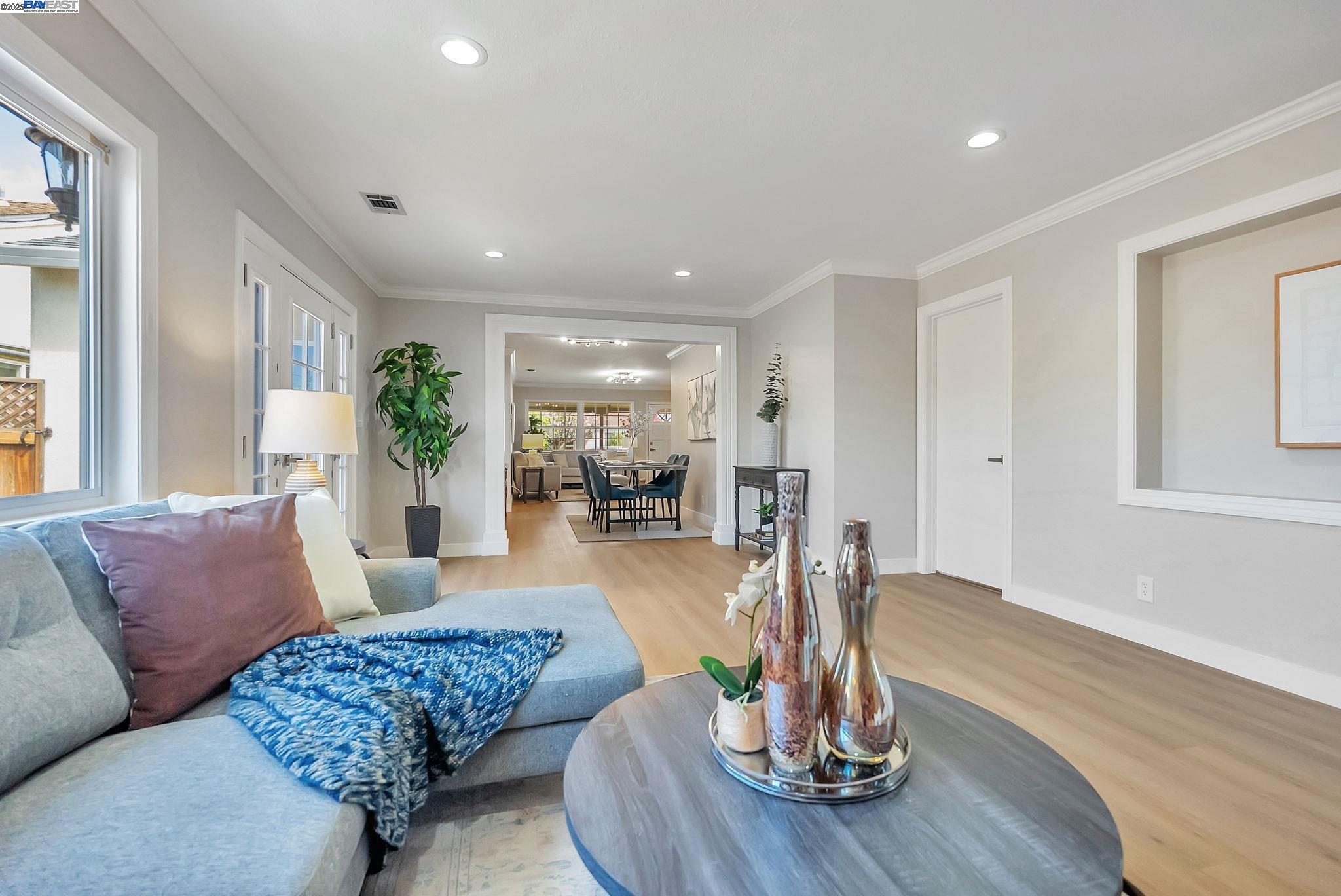 property-img