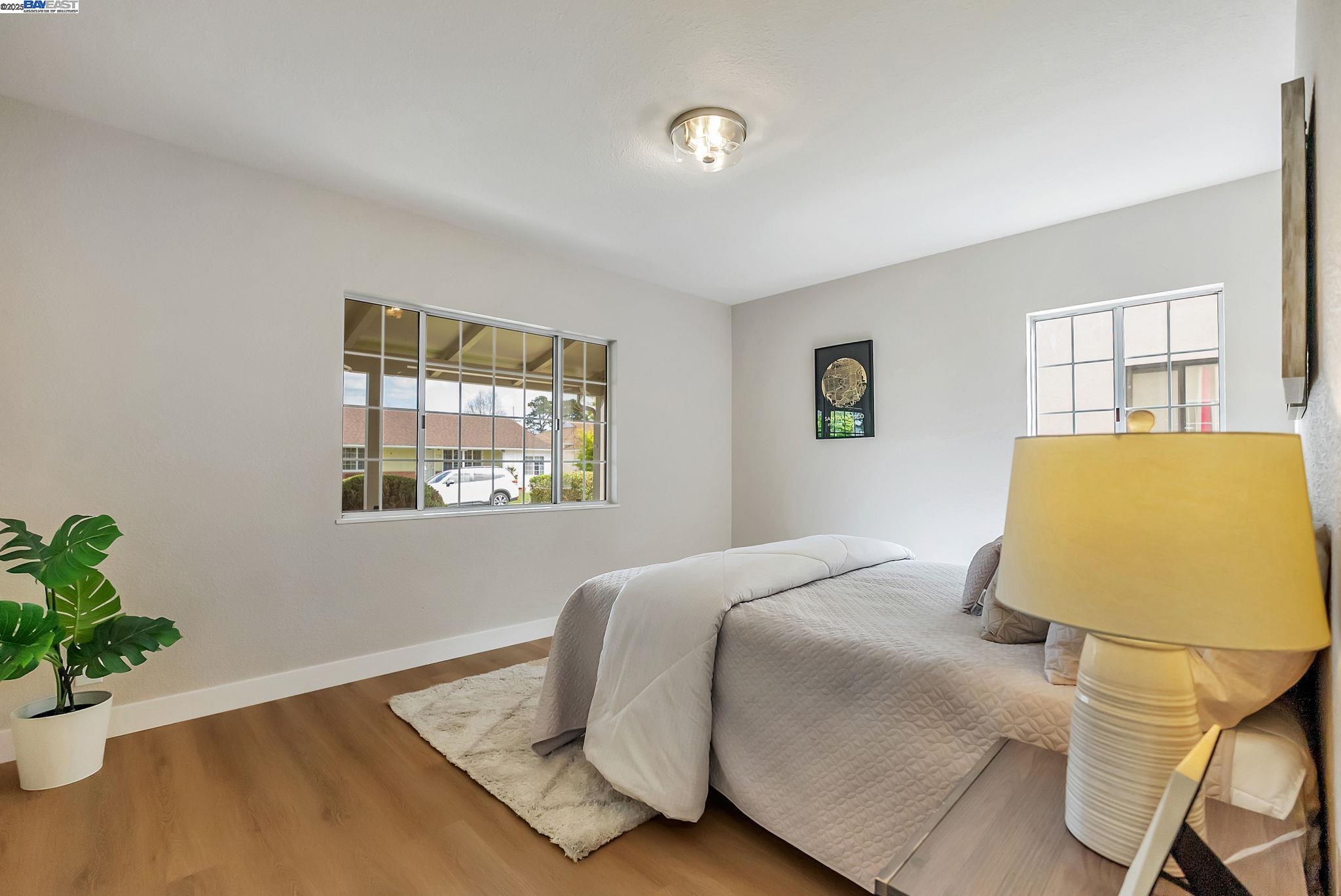 property-img