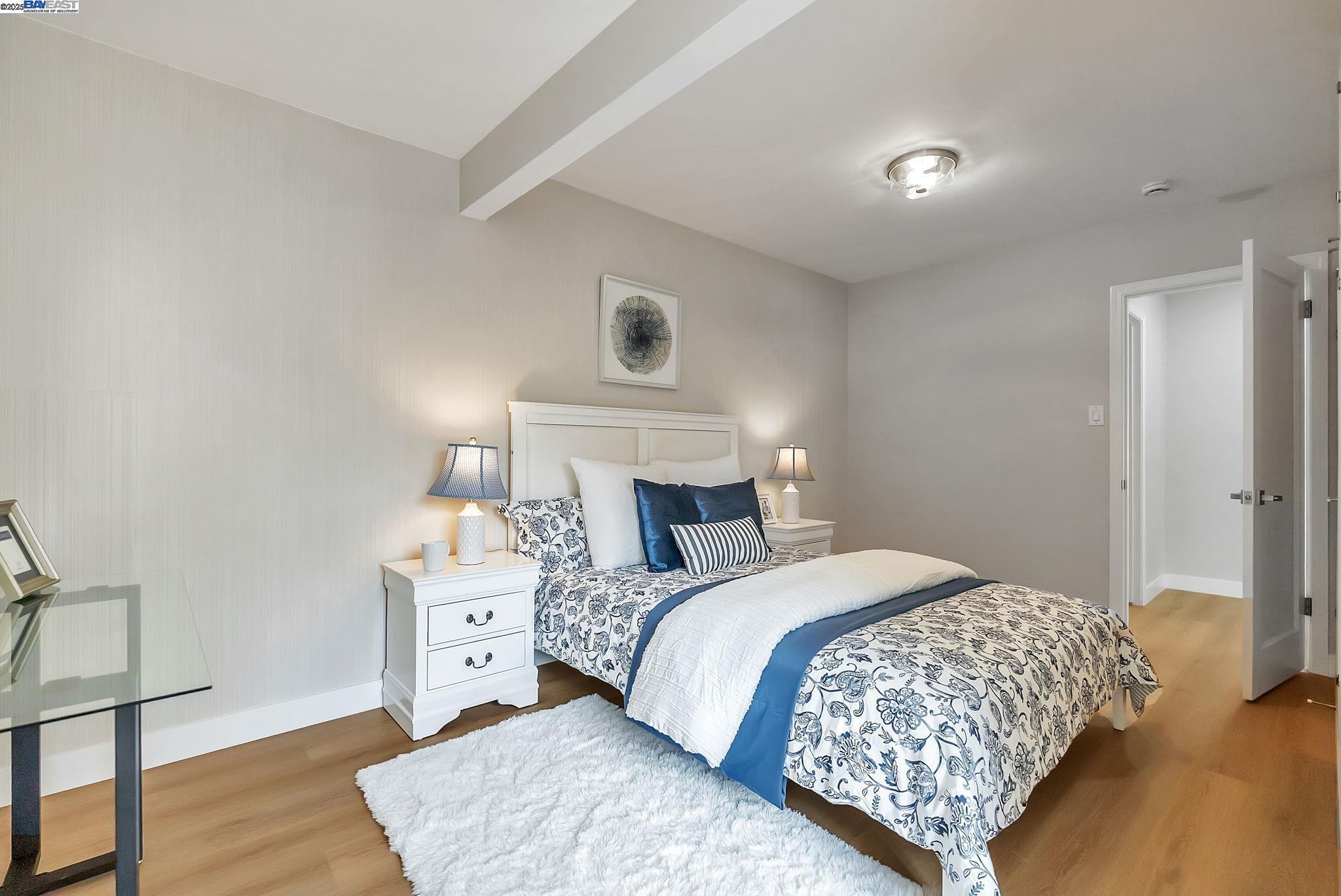 property-img