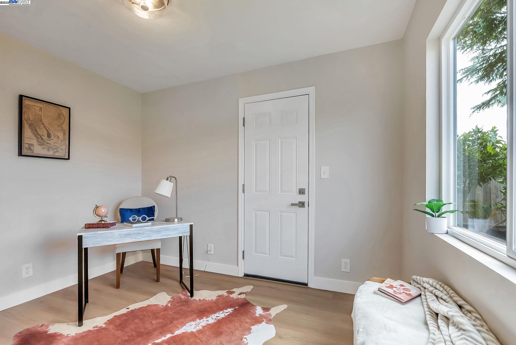 property-img