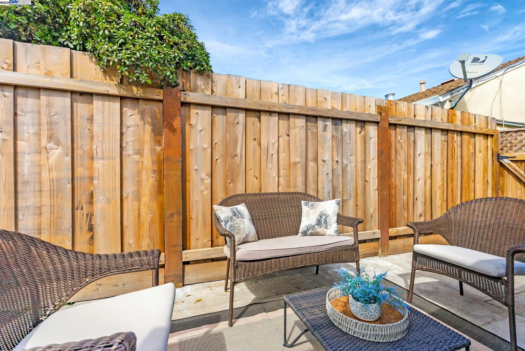 property-img