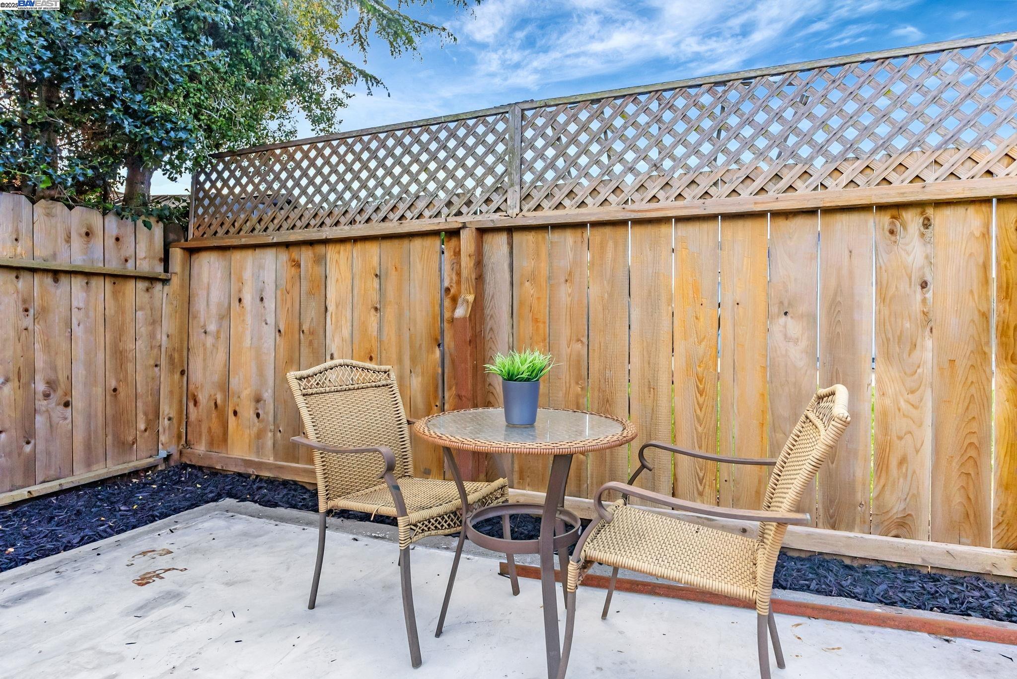 property-img