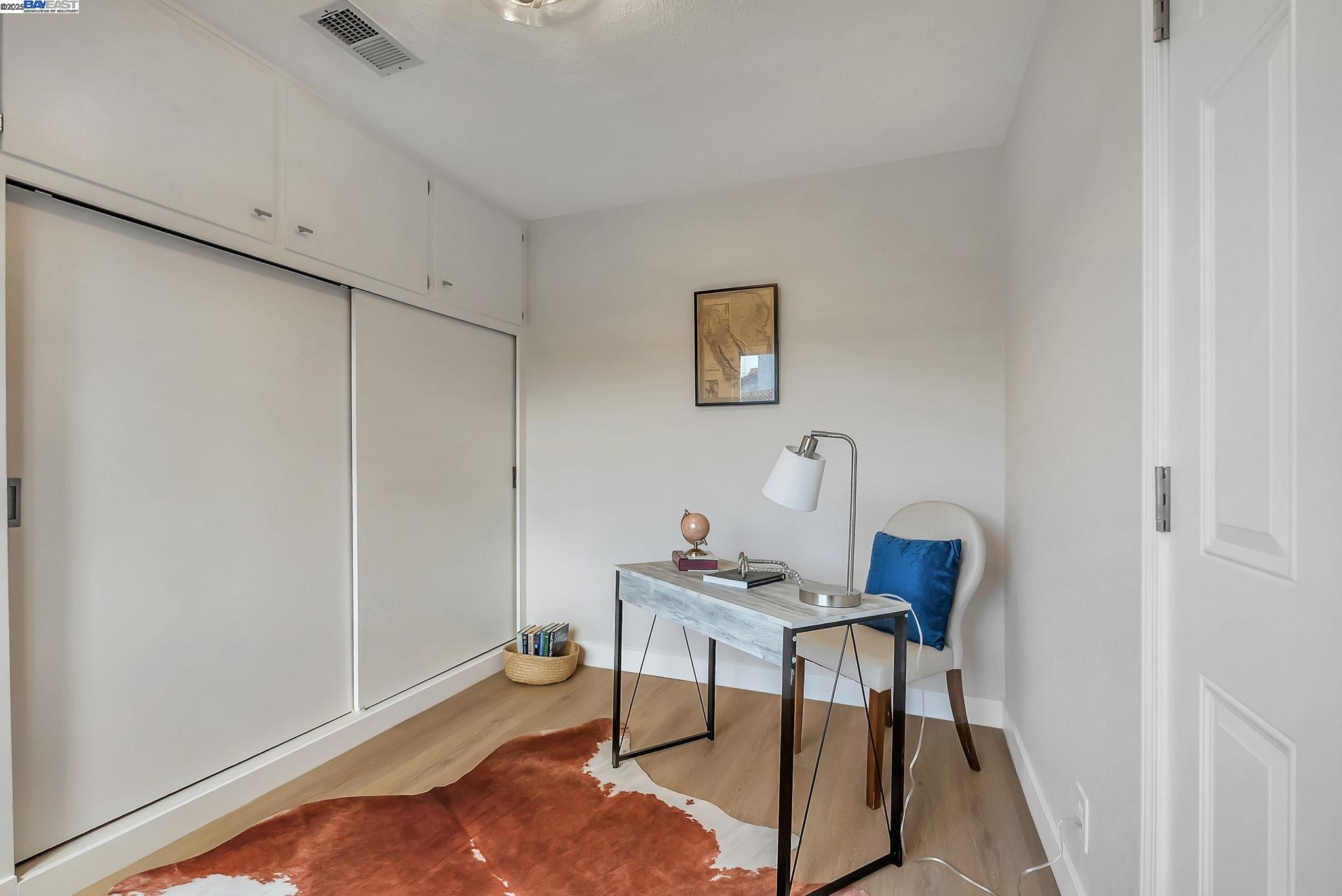 property-img