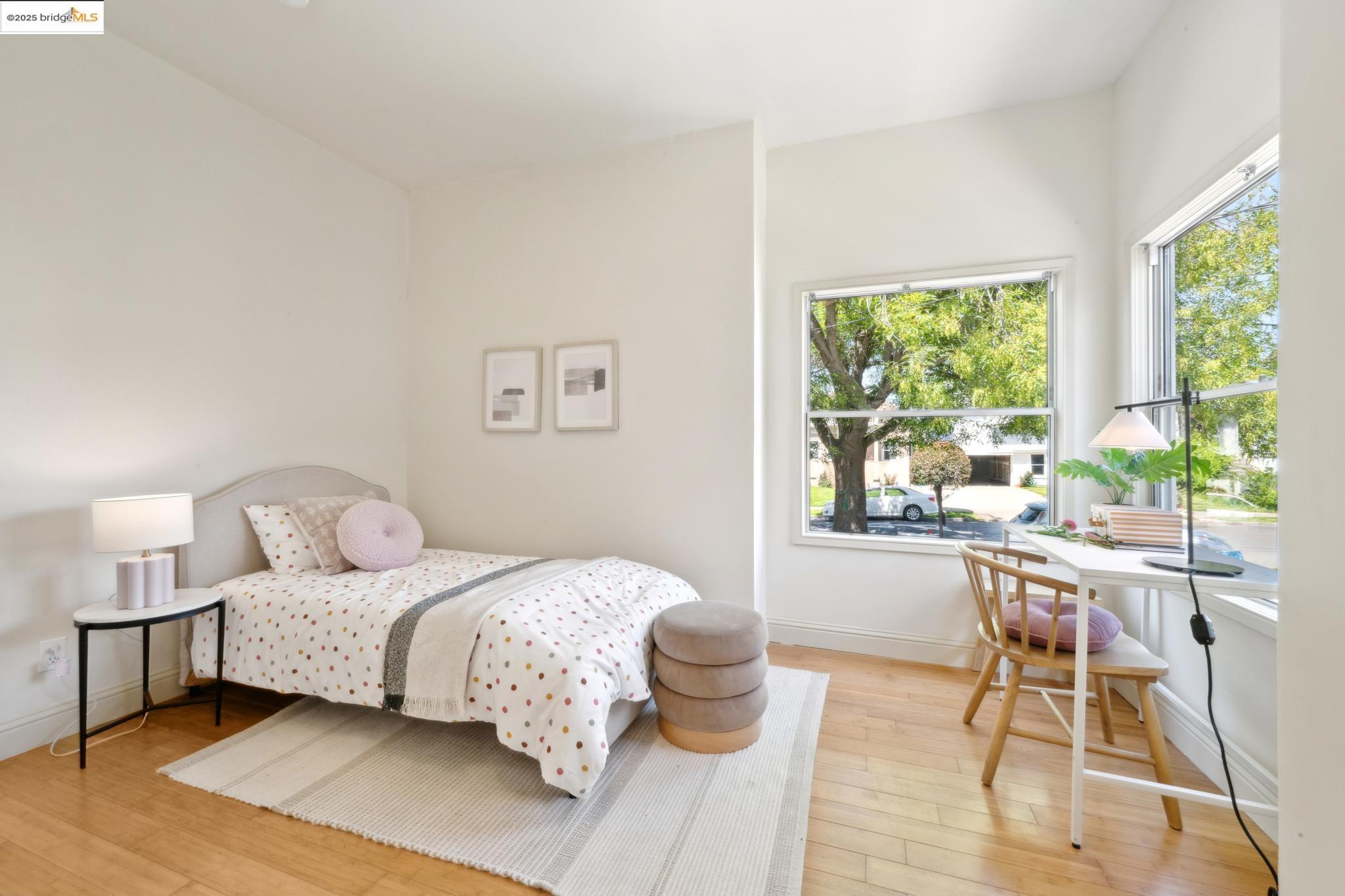 property-img
