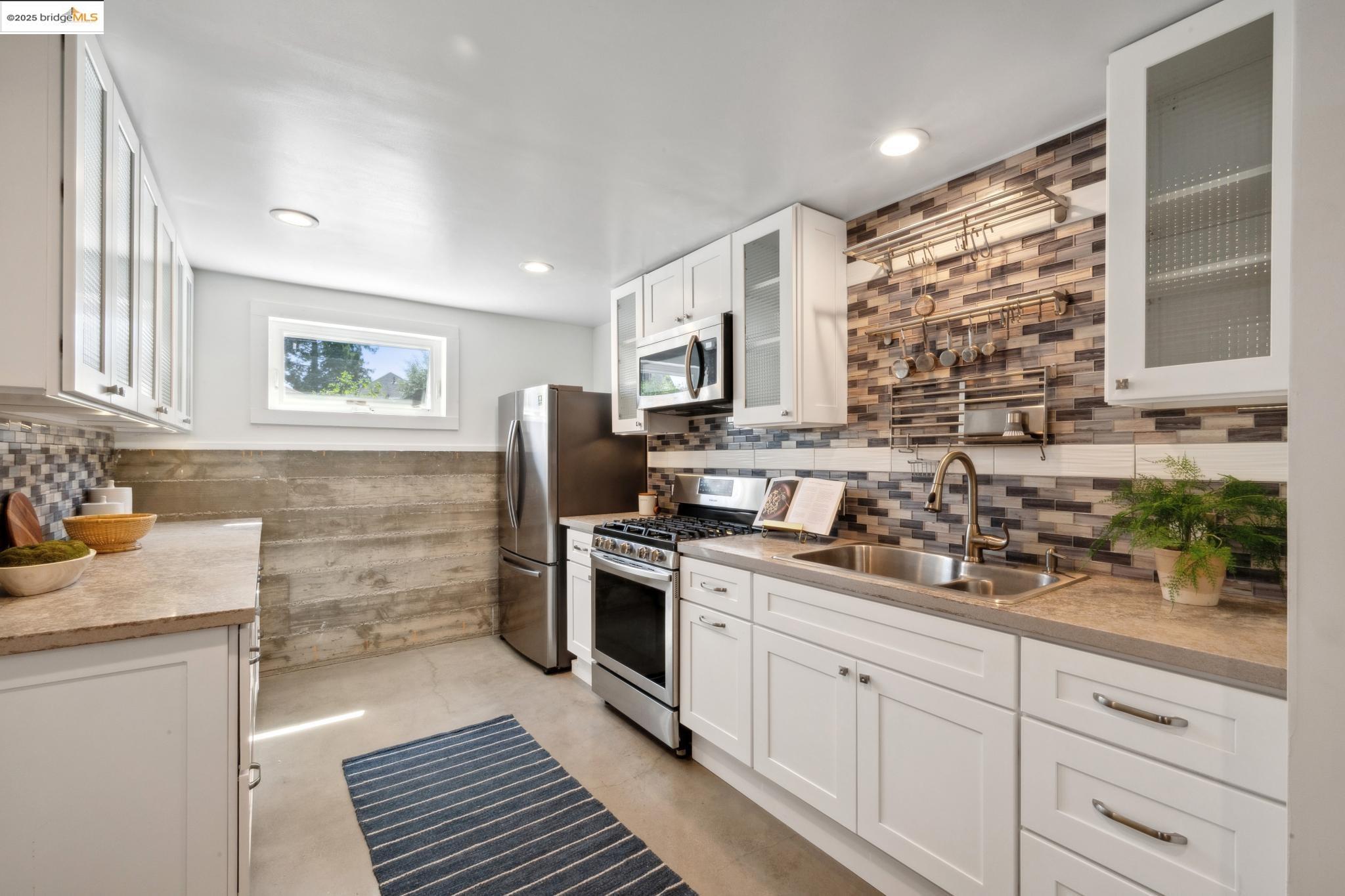 property-img
