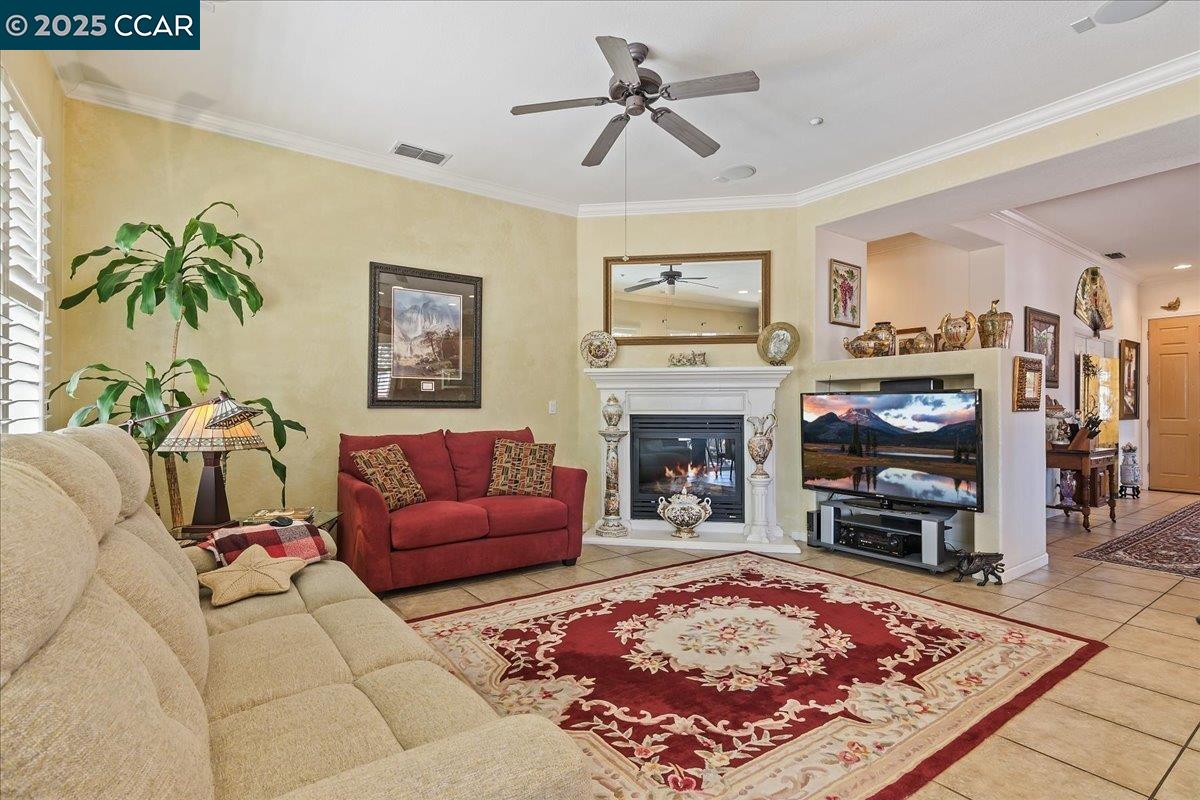 Detail Gallery Image 15 of 30 For 1154 Juniper St, Brentwood,  CA 94513 - 4 Beds | 2 Baths