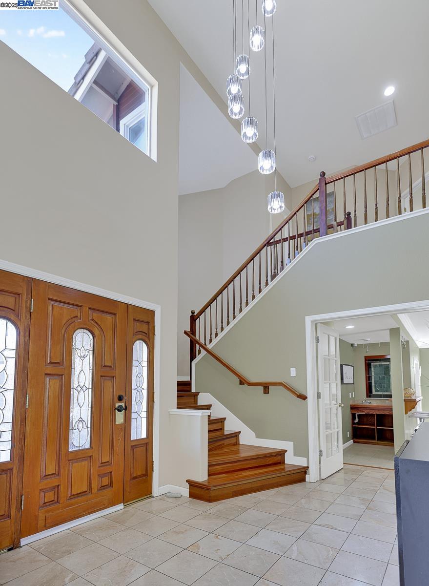 Detail Gallery Image 14 of 60 For 5457 Field Brook Ct, Antioch,  CA 94531 - 5 Beds | 3 Baths