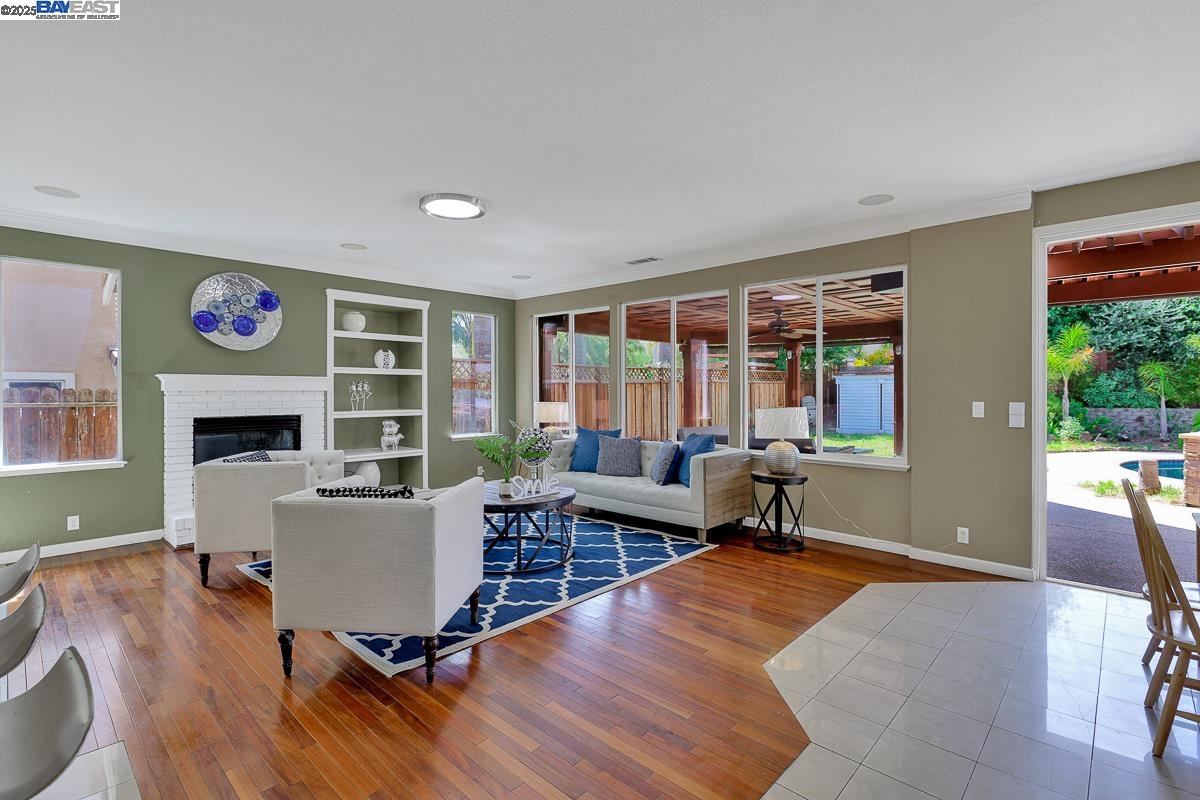 Detail Gallery Image 15 of 60 For 5457 Field Brook Ct, Antioch,  CA 94531 - 5 Beds | 3 Baths