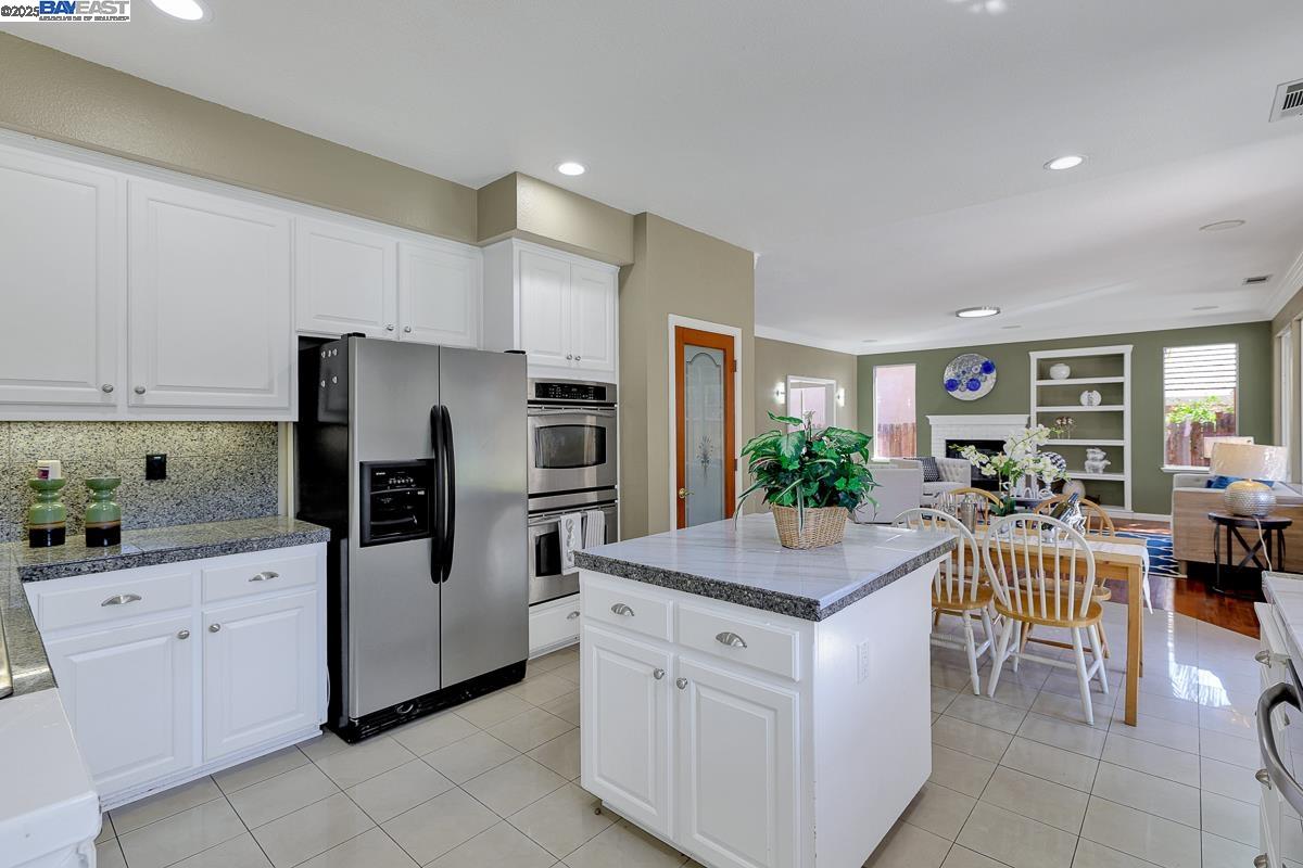Detail Gallery Image 25 of 60 For 5457 Field Brook Ct, Antioch,  CA 94531 - 5 Beds | 3 Baths