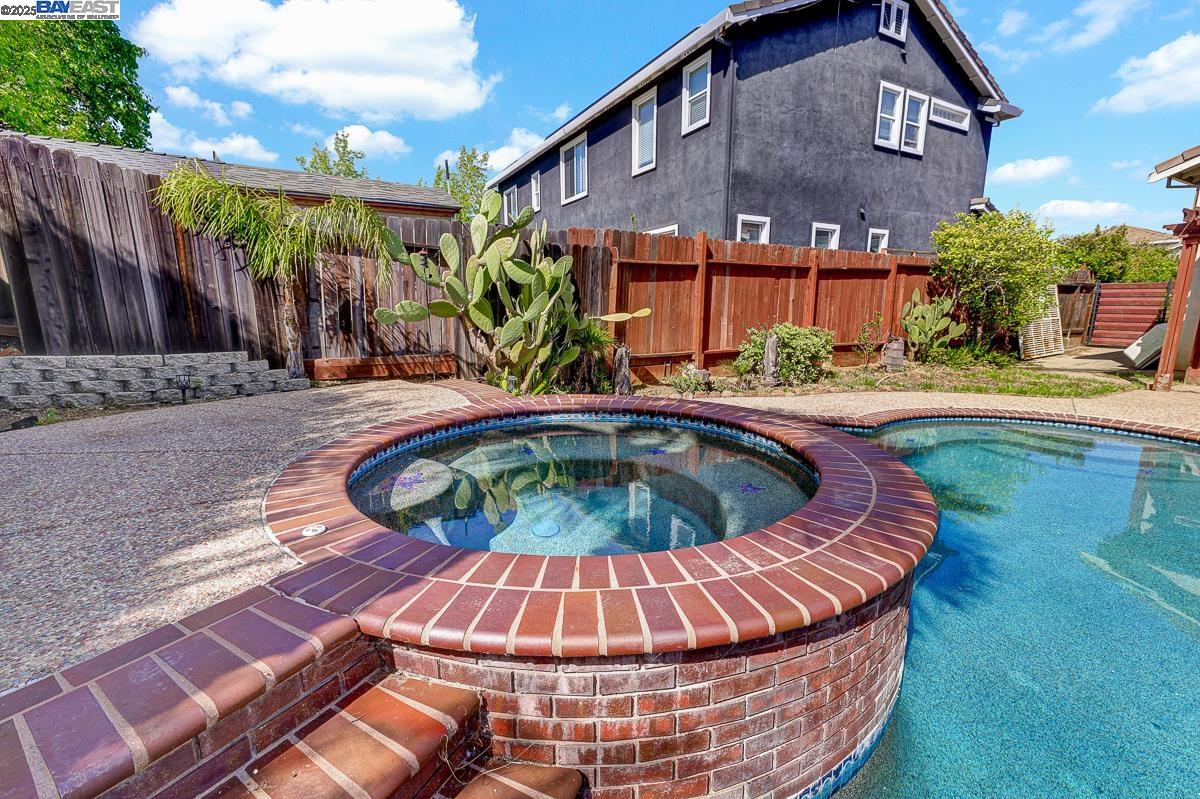 Detail Gallery Image 55 of 60 For 5457 Field Brook Ct, Antioch,  CA 94531 - 5 Beds | 3 Baths