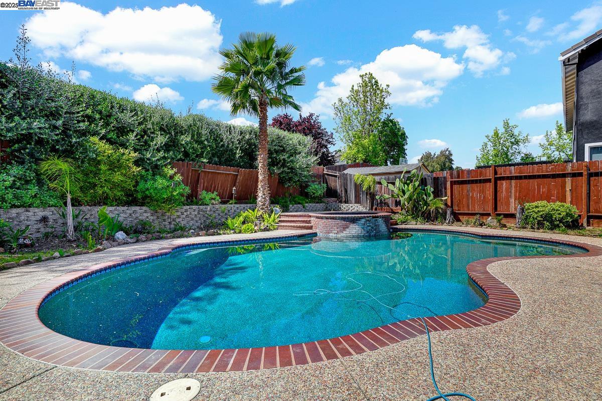 Detail Gallery Image 57 of 60 For 5457 Field Brook Ct, Antioch,  CA 94531 - 5 Beds | 3 Baths