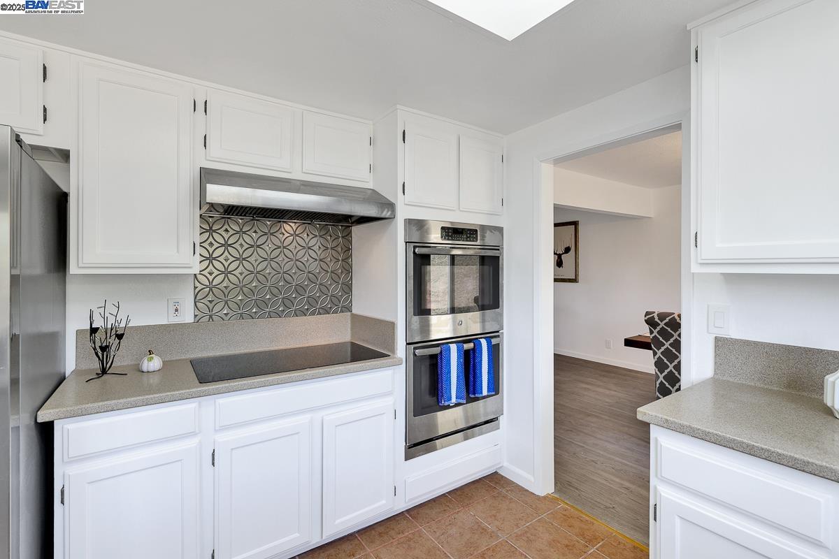 Detail Gallery Image 13 of 55 For 149 Westminster Way, Vallejo,  CA 94591 - 4 Beds | 3 Baths