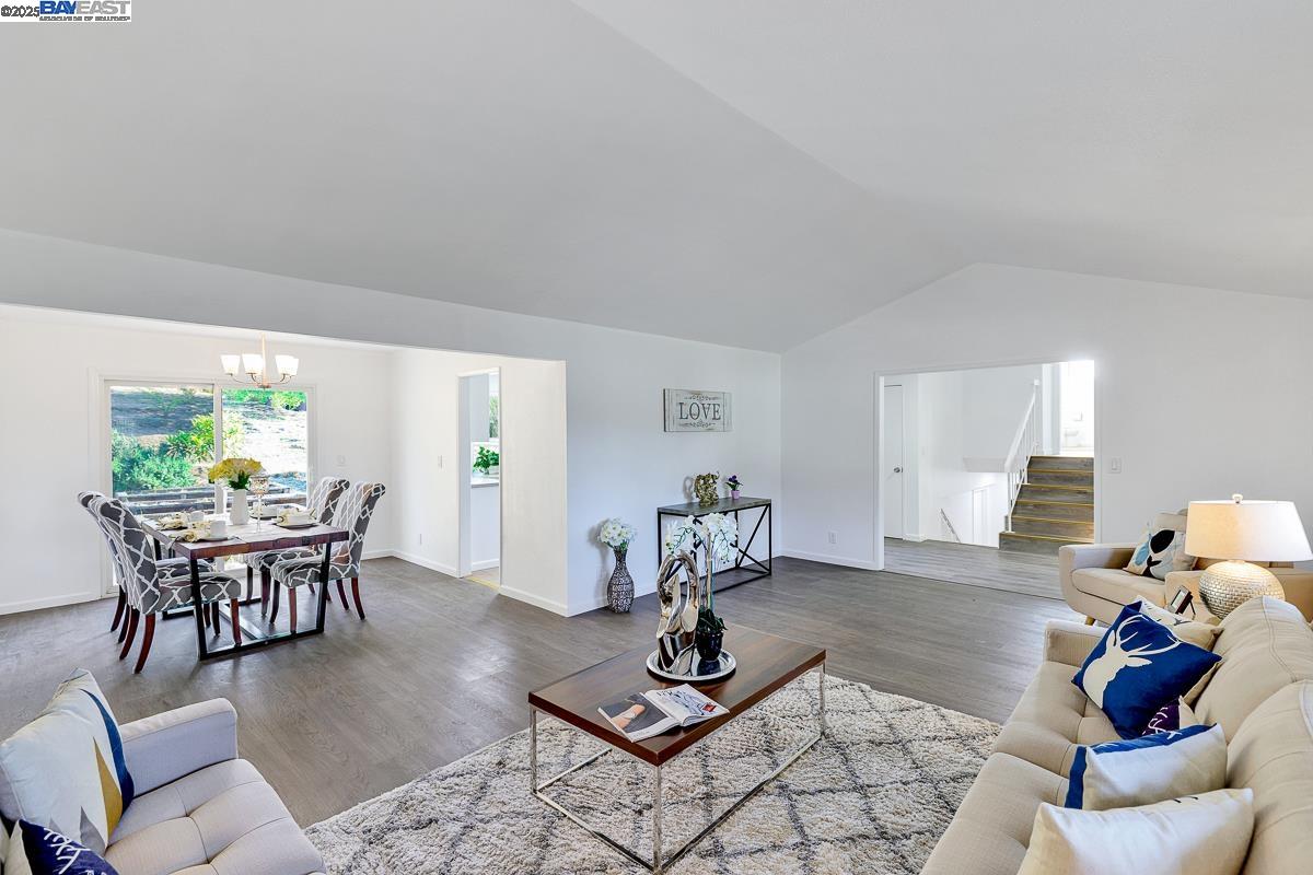 Detail Gallery Image 5 of 55 For 149 Westminster Way, Vallejo,  CA 94591 - 4 Beds | 3 Baths