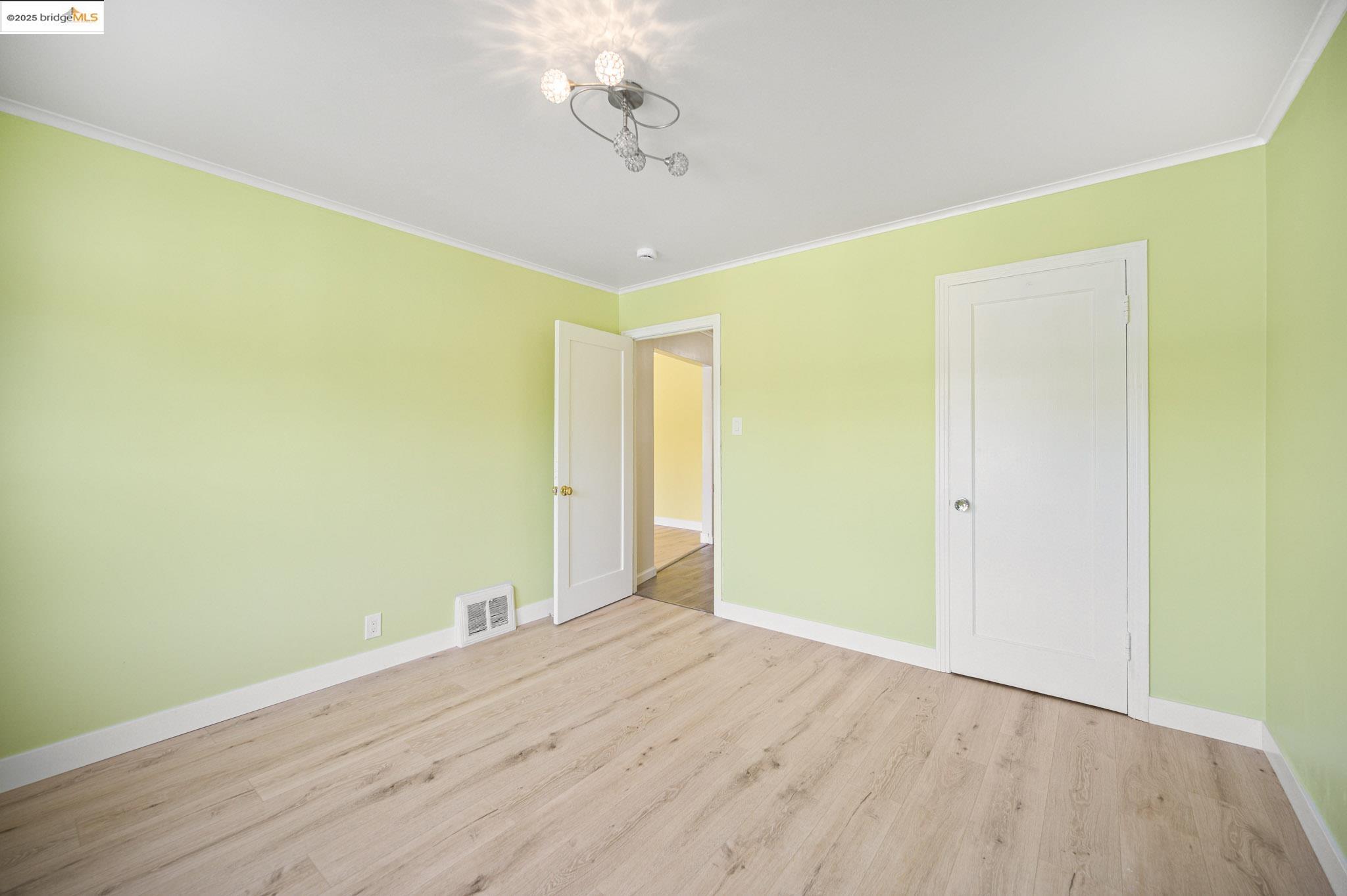 Detail Gallery Image 13 of 42 For 51-53 Castillo St, San Francisco,  CA 94134 - – Beds | – Baths