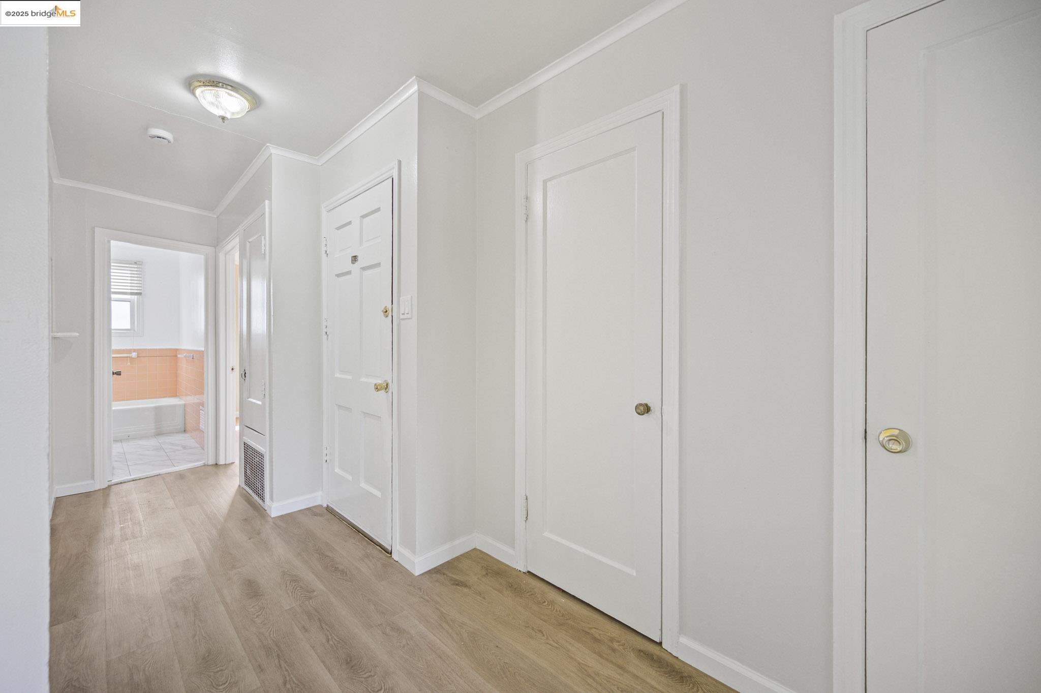 Detail Gallery Image 6 of 42 For 51-53 Castillo St, San Francisco,  CA 94134 - – Beds | – Baths