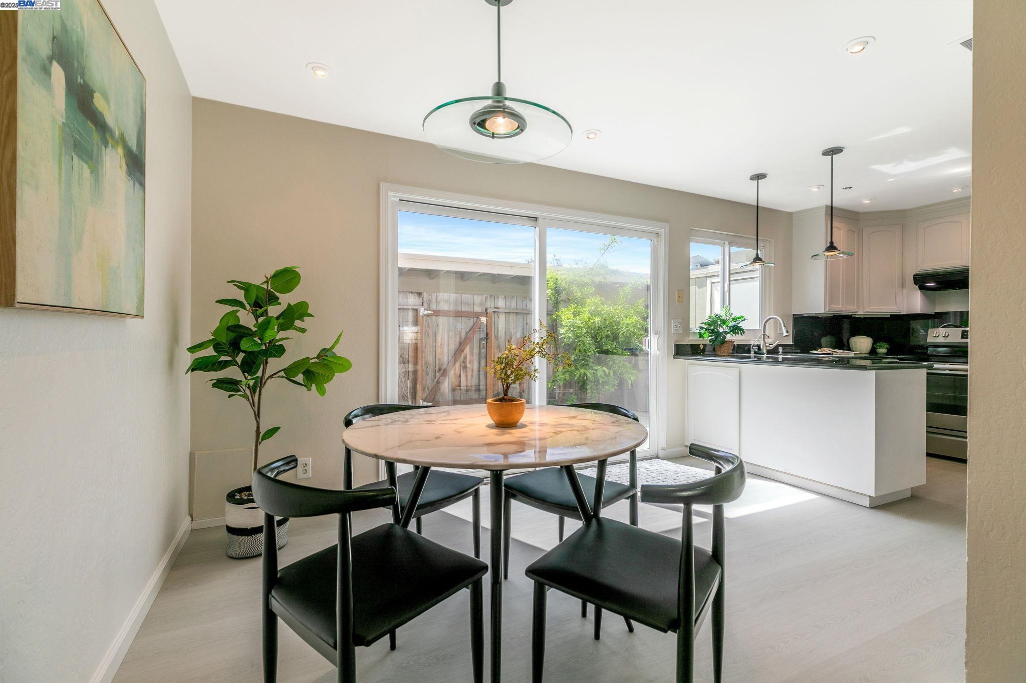 Detail Gallery Image 11 of 32 For 1784 Newpence Ct, San Jose,  CA 95132 - 3 Beds | 1/1 Baths