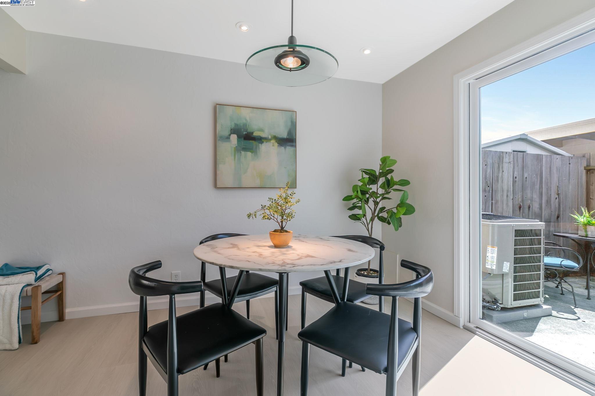 Detail Gallery Image 13 of 32 For 1784 Newpence Ct, San Jose,  CA 95132 - 3 Beds | 1/1 Baths