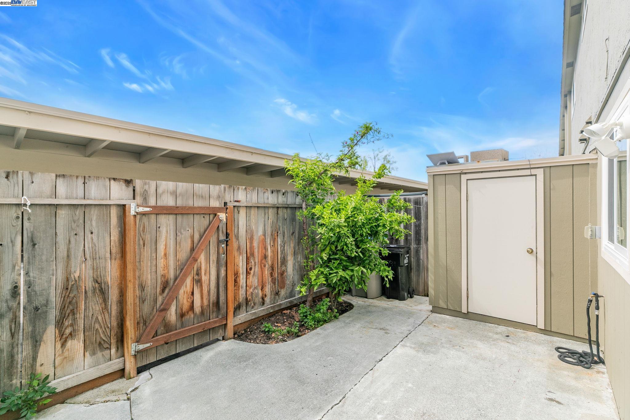 Detail Gallery Image 26 of 32 For 1784 Newpence Ct, San Jose,  CA 95132 - 3 Beds | 1/1 Baths