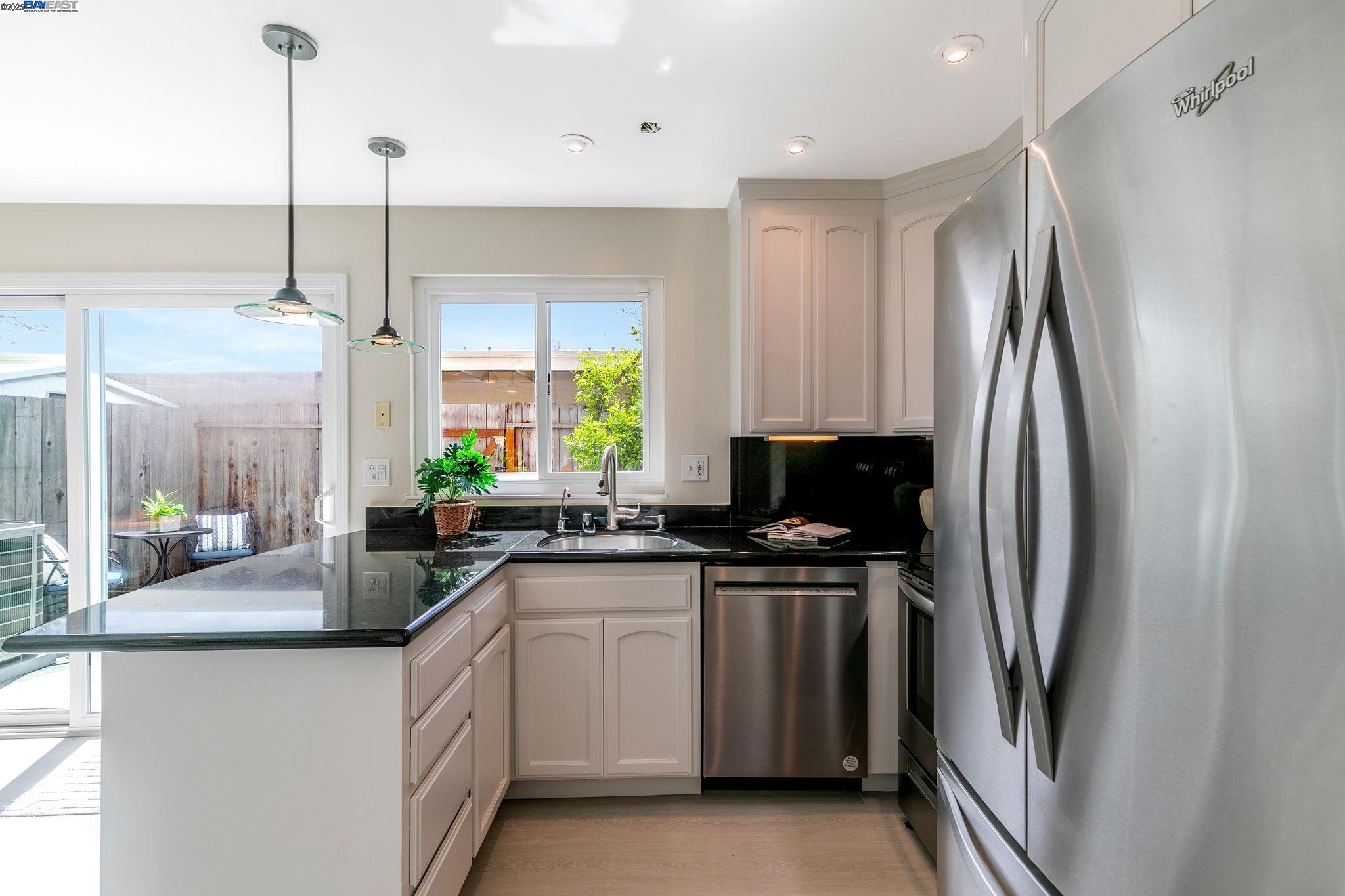 Detail Gallery Image 10 of 32 For 1784 Newpence Ct, San Jose,  CA 95132 - 3 Beds | 1/1 Baths